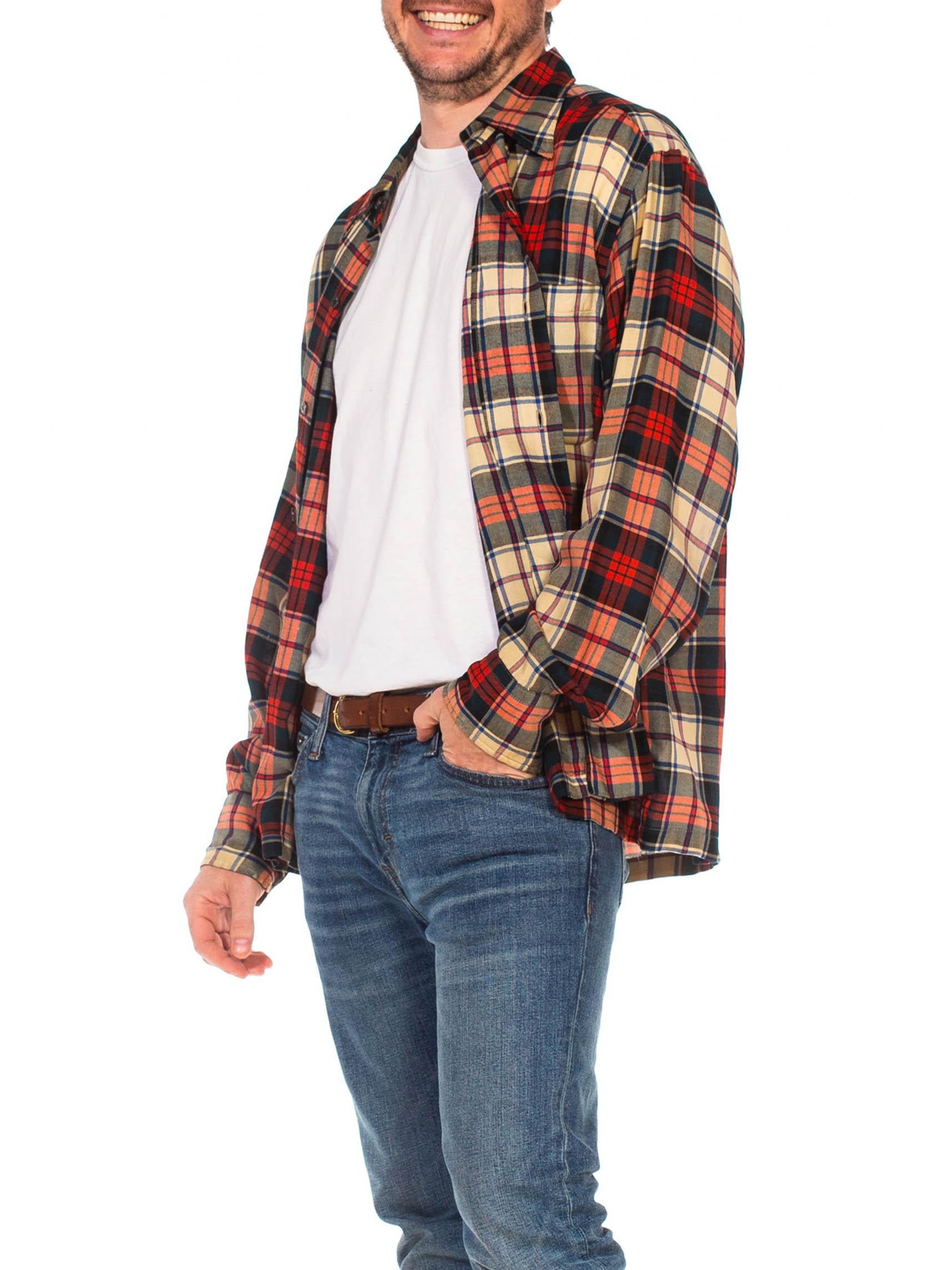 1940S Red Plaid Wool/Cotton Lightweight Men's Shirt In Excellent Condition For Sale In New York, NY