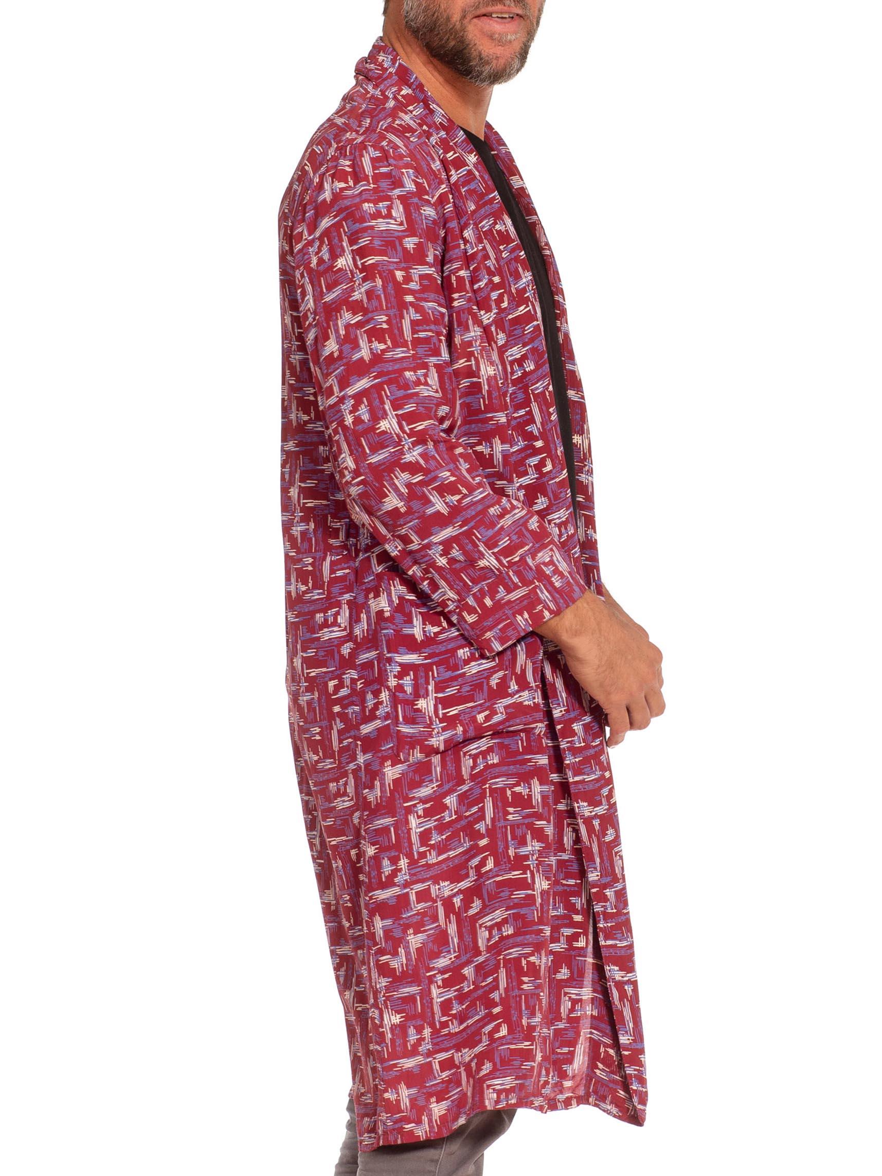 Robe en rayonne rouge et violette à imprimé atomique des années 1940 Bon état - En vente à New York, NY