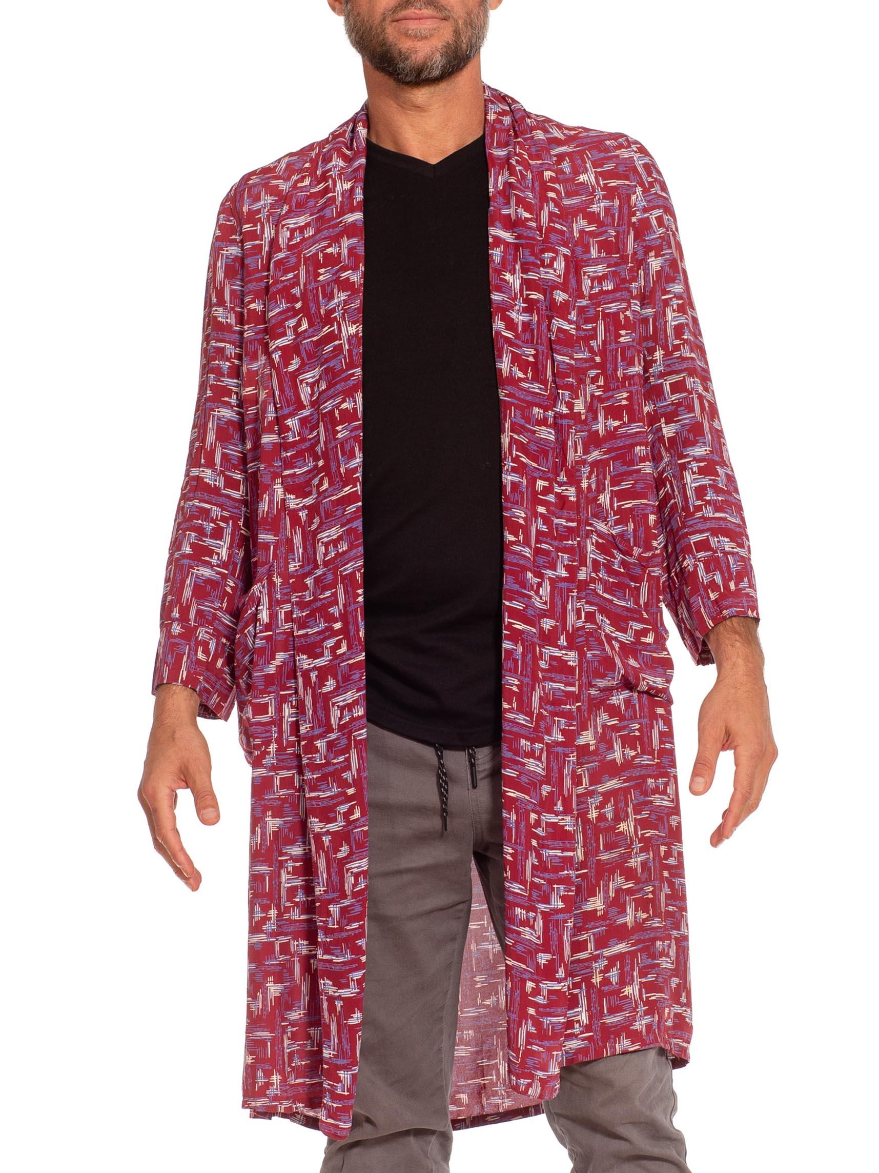 Robe en rayonne rouge et violette à imprimé atomique des années 1940 en vente 2