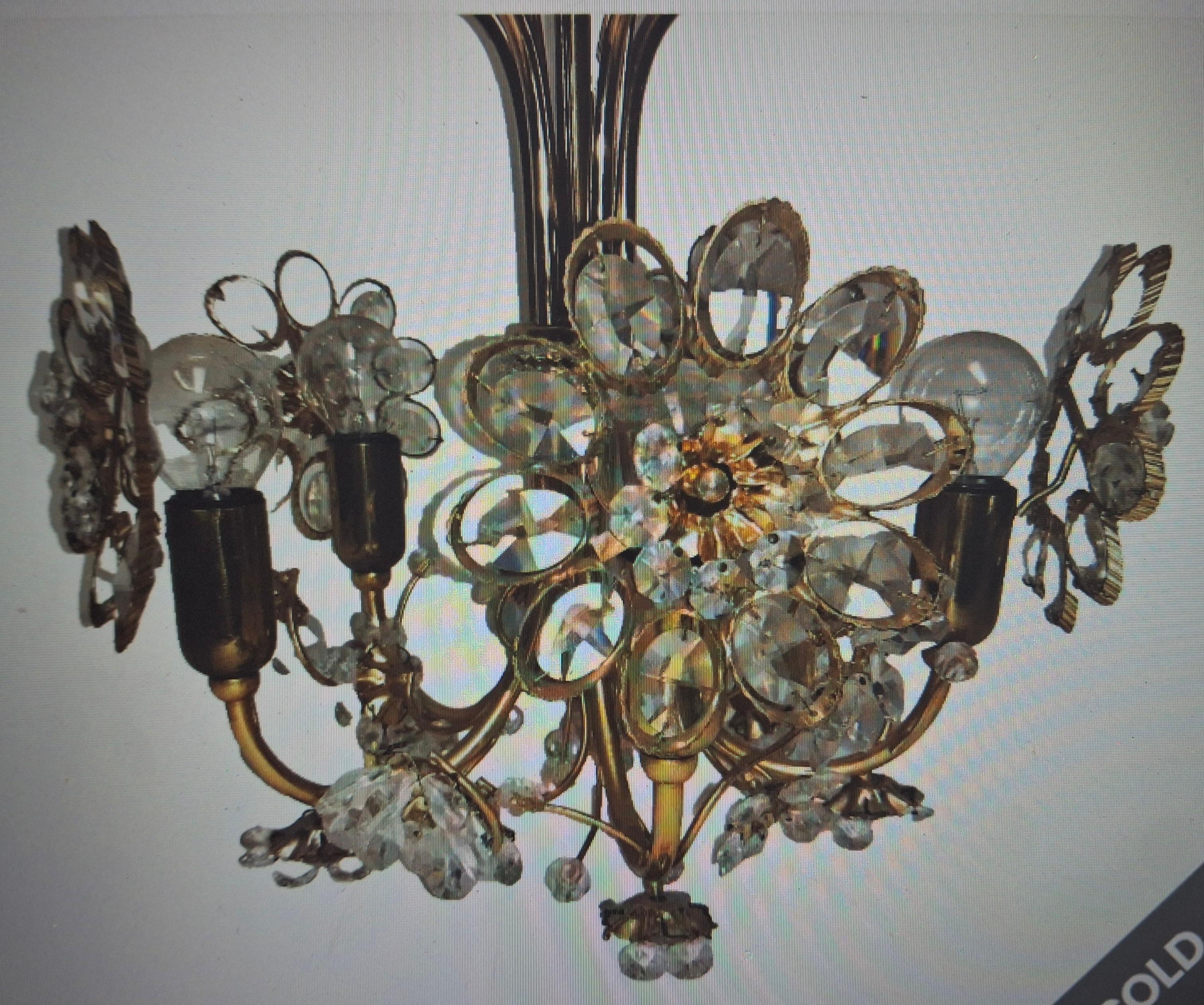 1940er Regency-Kronleuchter in geblümter Form mit 5 Lichtern aus geschliffenem Kristall/ 24K Goldrahmen (Österreichisch) im Angebot