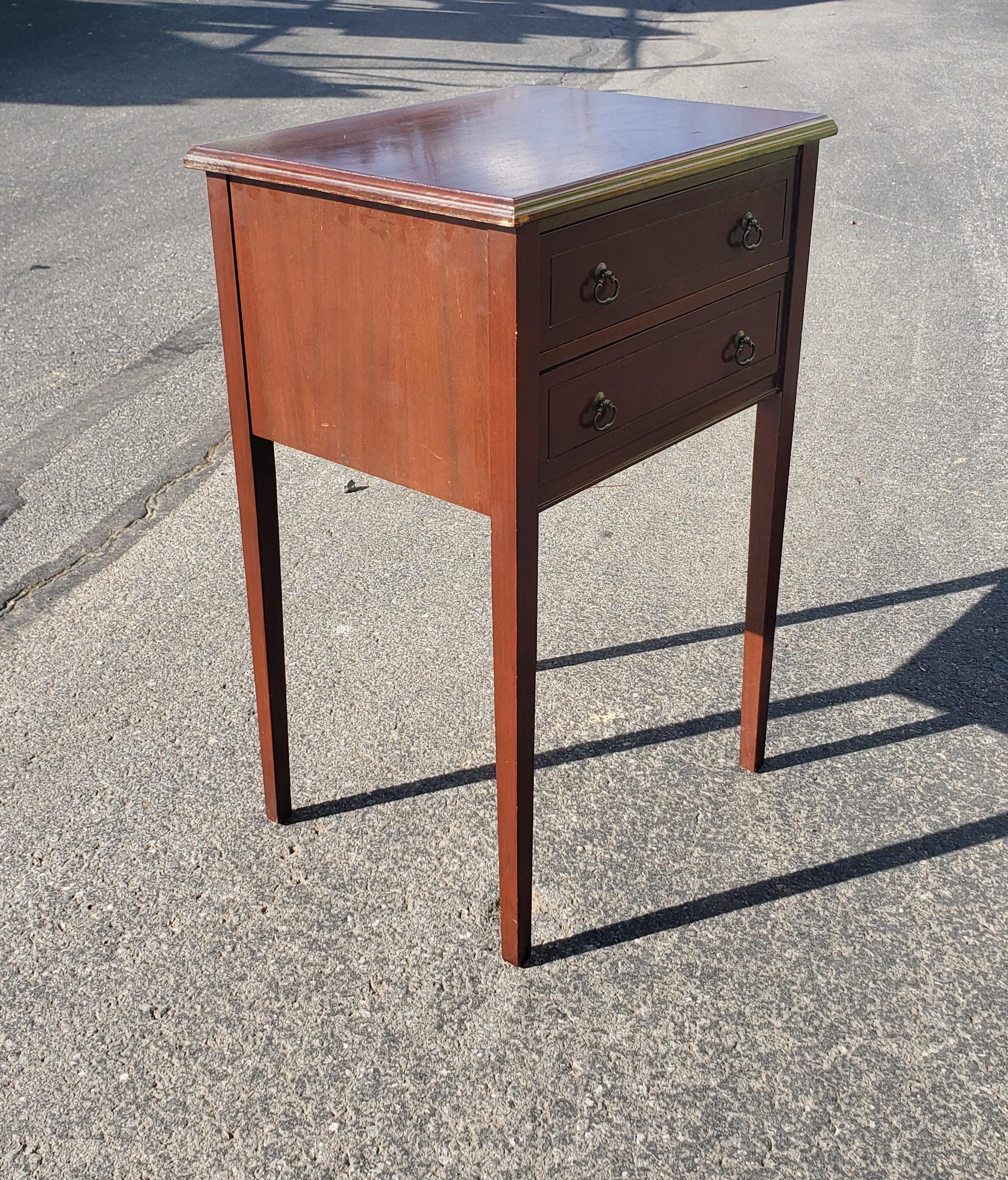 George III 1940s Regency Two-Drawers Mahogany Side Tables by Mersman Furniture, a Pair