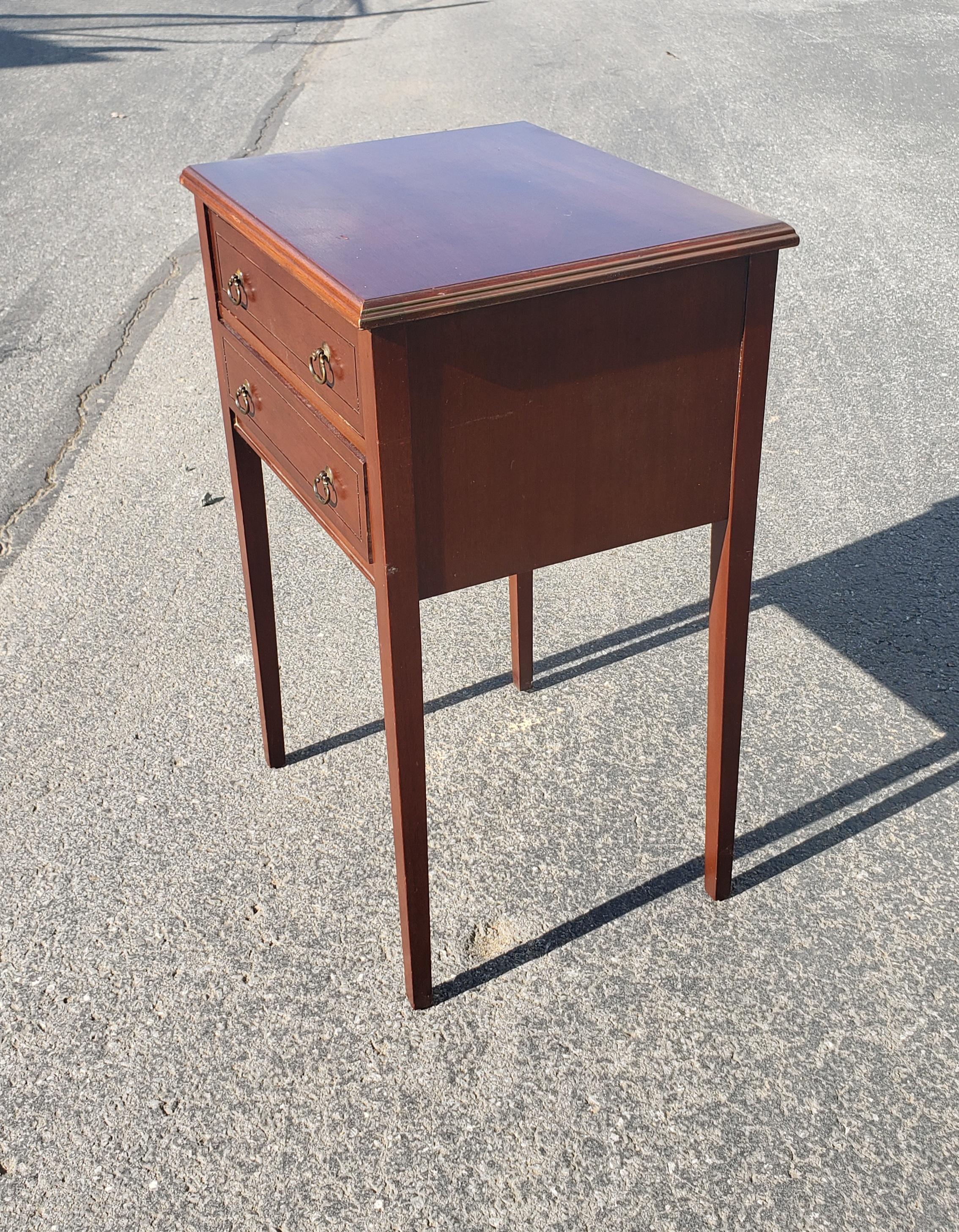 Woodwork 1940s Regency Two-Drawers Mahogany Side Tables by Mersman Furniture, a Pair For Sale