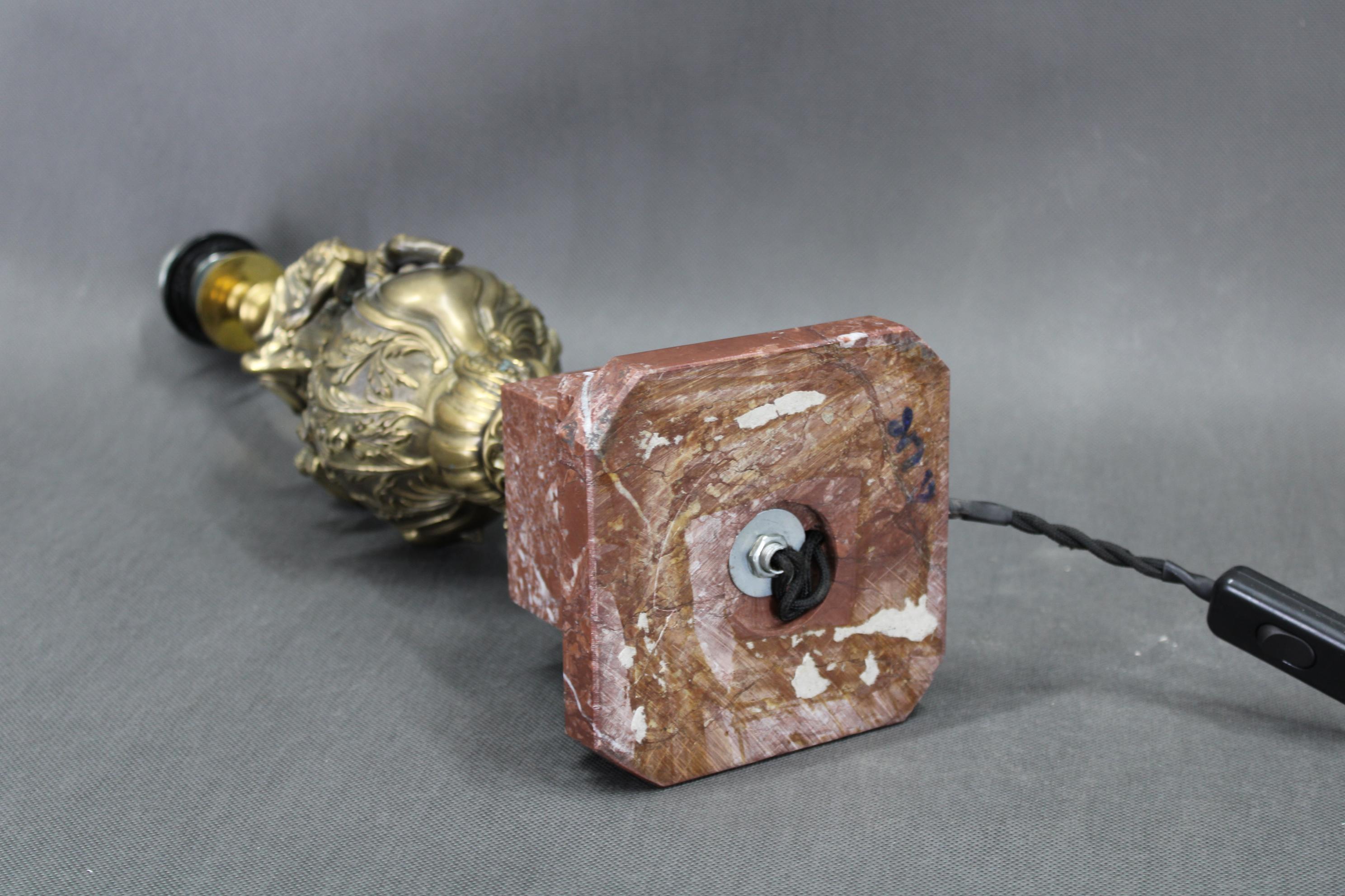 1940s Restored Brass and marble Table Lamp with Fabric Shade For Sale 5
