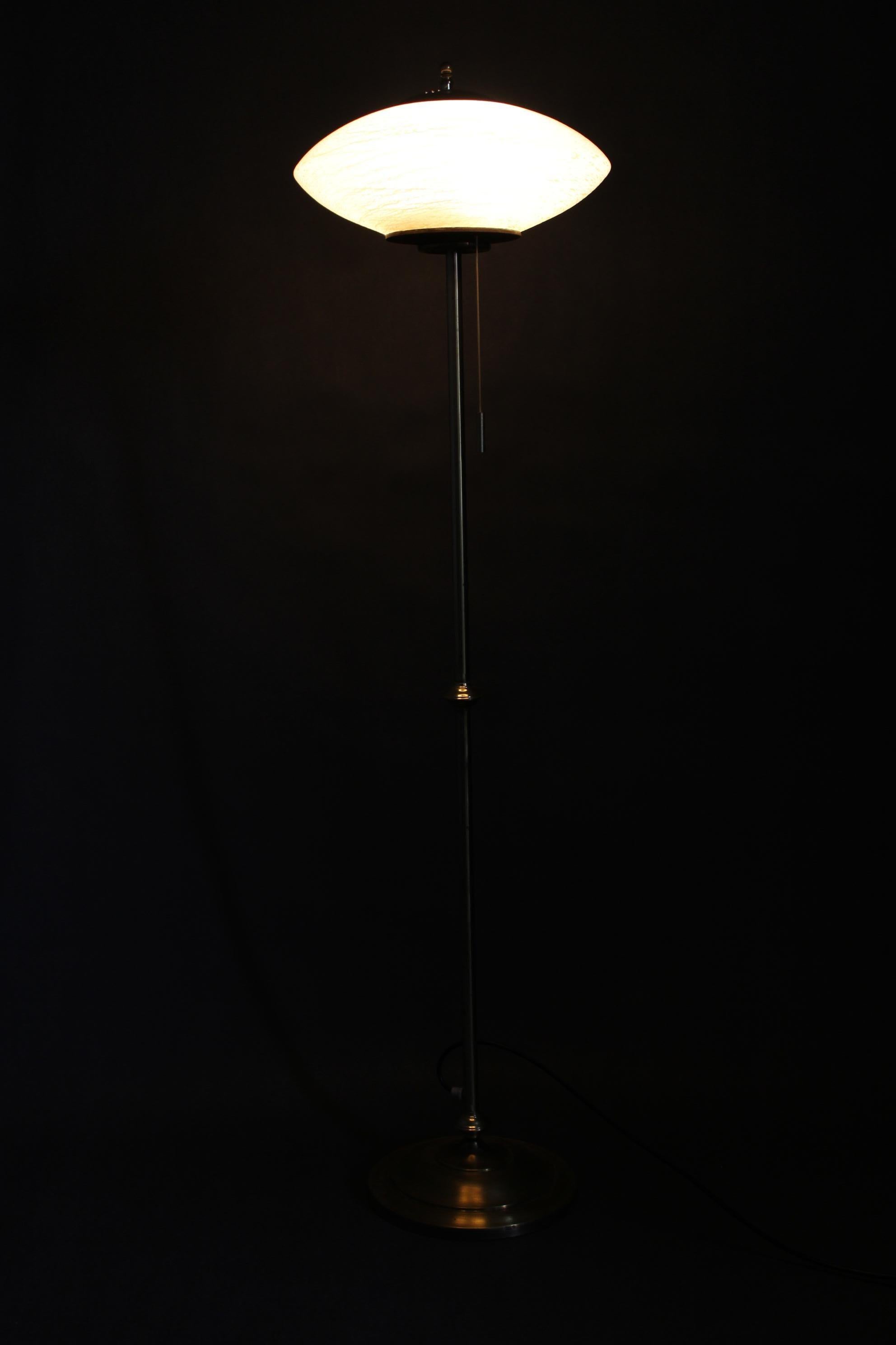 1940s Restored Brass Floor Lamp with  Glass Shade For Sale 4