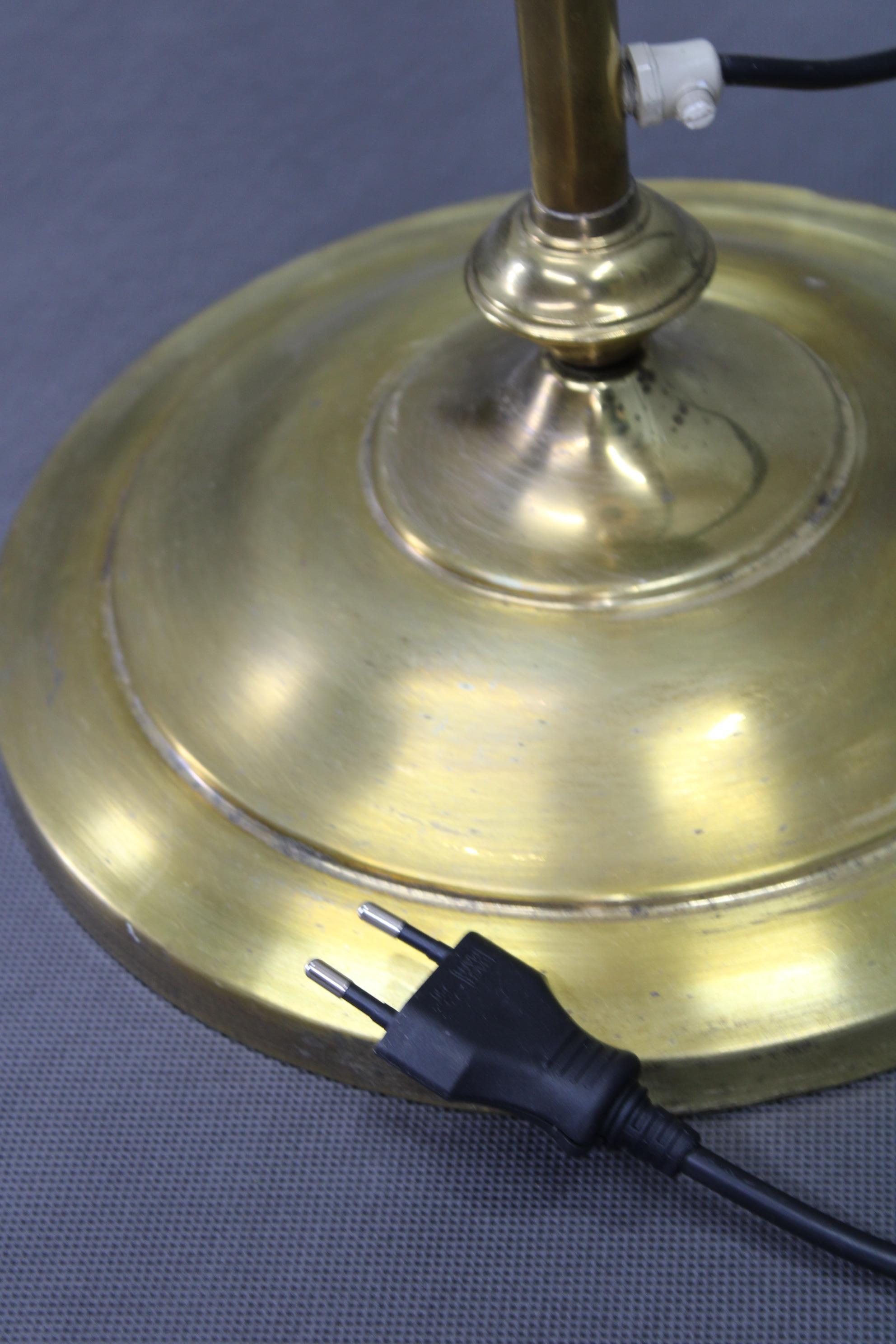 1940s Restored Brass Floor Lamp with  Glass Shade For Sale 1
