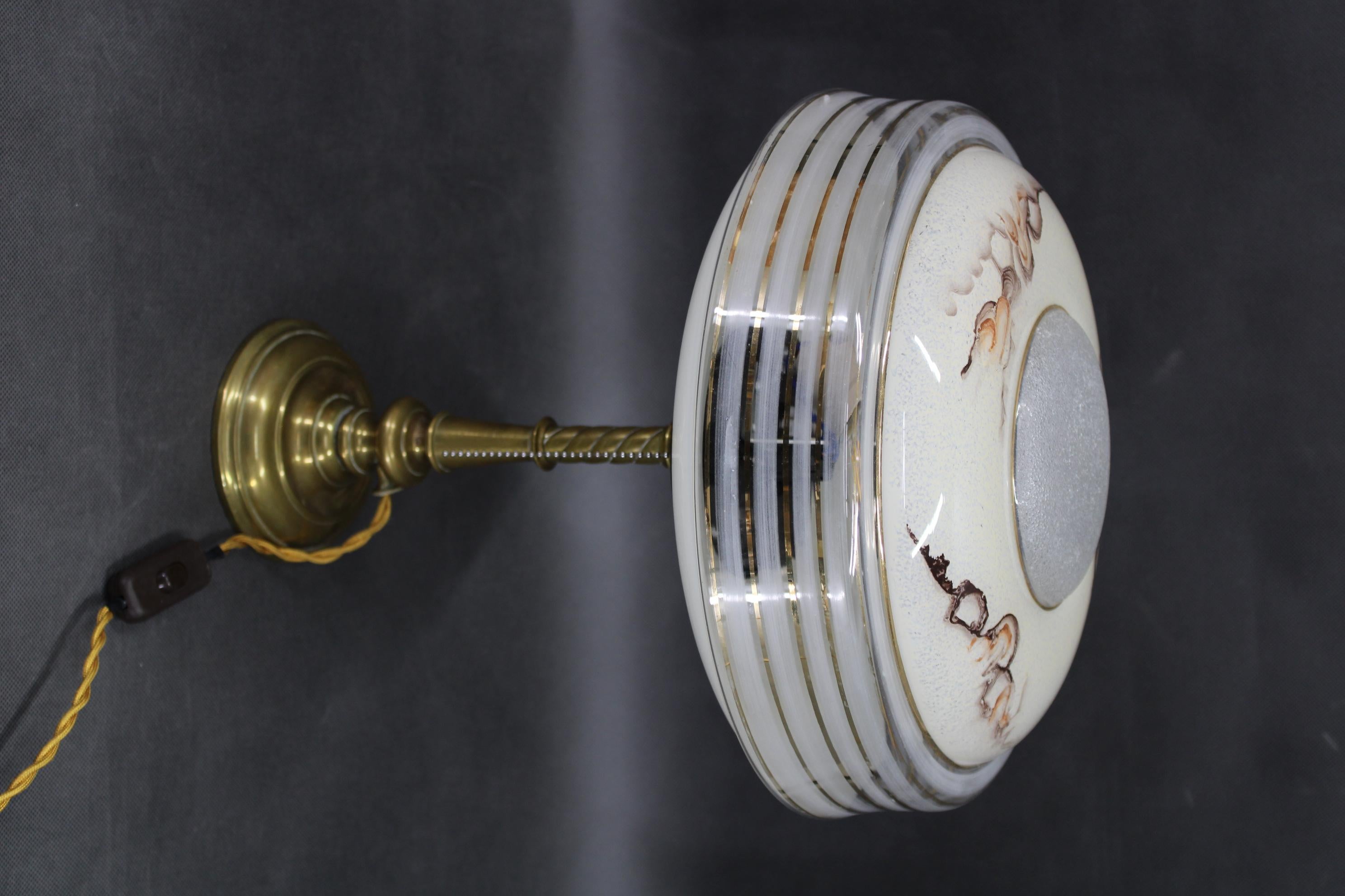 - Newly rewired  
- 2x E26-E27 bulb 
- US wiring compatible (US plug adapter includes) 
- New wooden holder for glass shade 
- The glass shade is laying on the wooden holder without any other attachment 