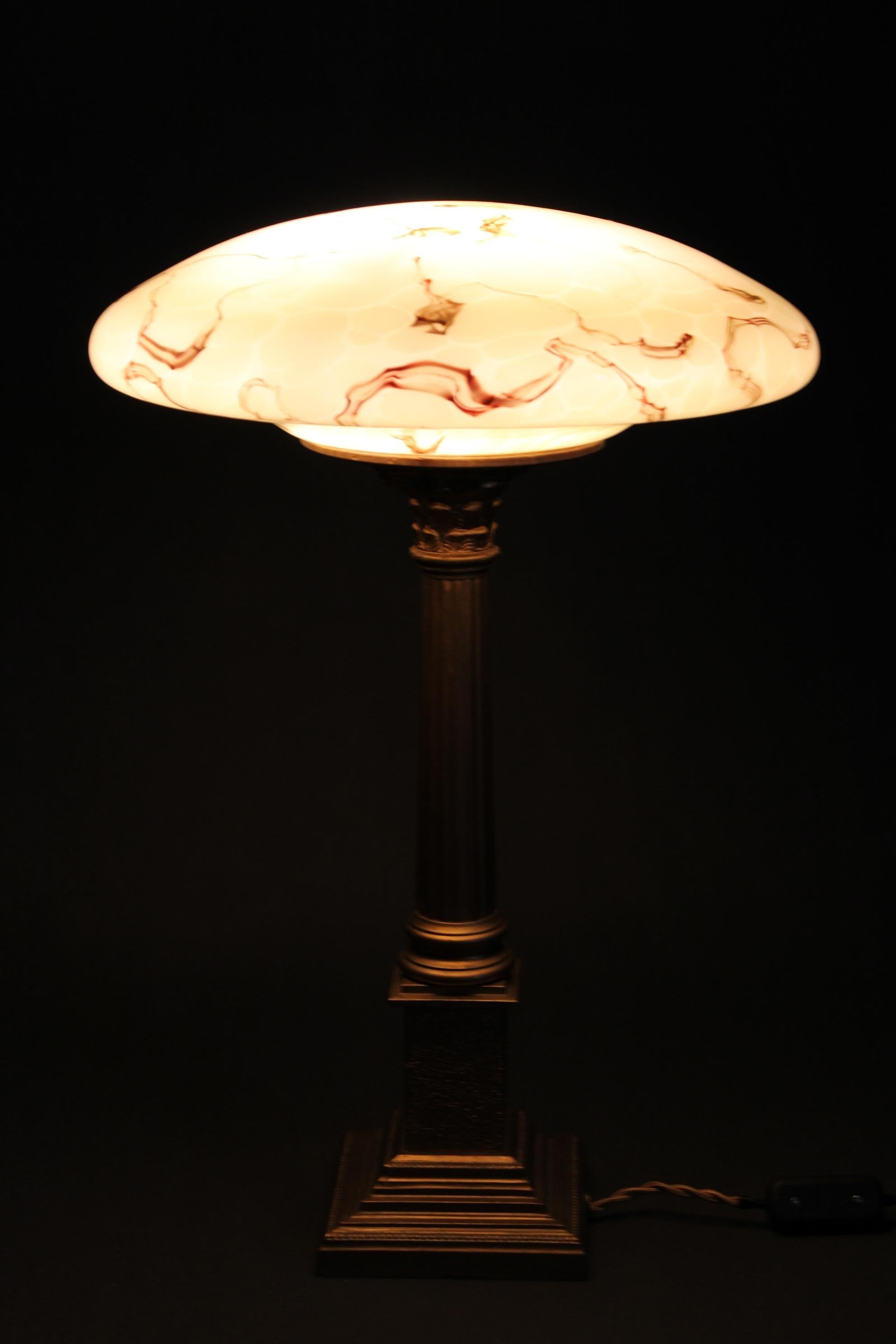 1940s Restored Brass Table Lamp with Wooden Base and Glass Shade For Sale 2
