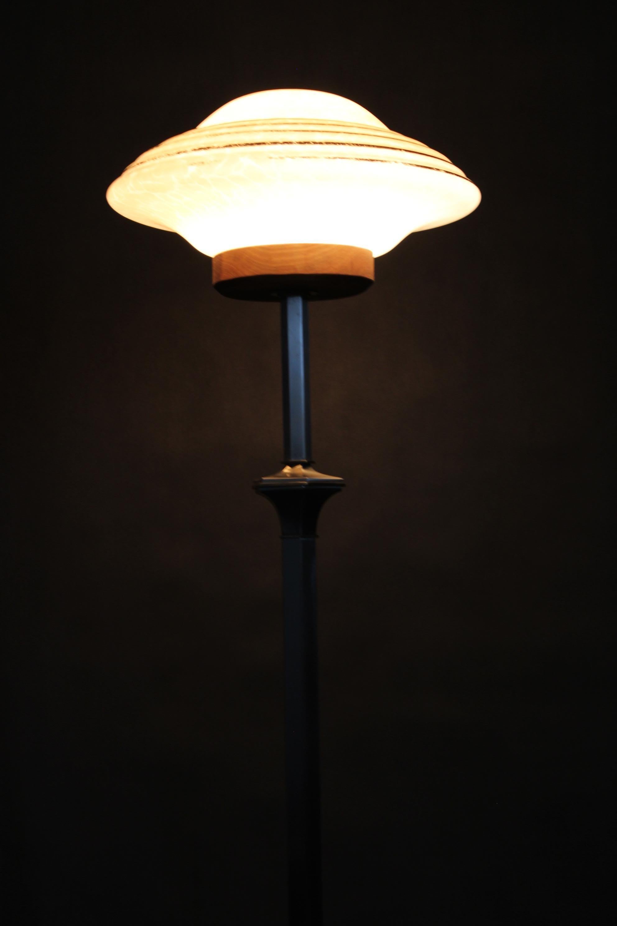 1940s Restored Nickel Floor Lamp with  Glass Shade For Sale 4