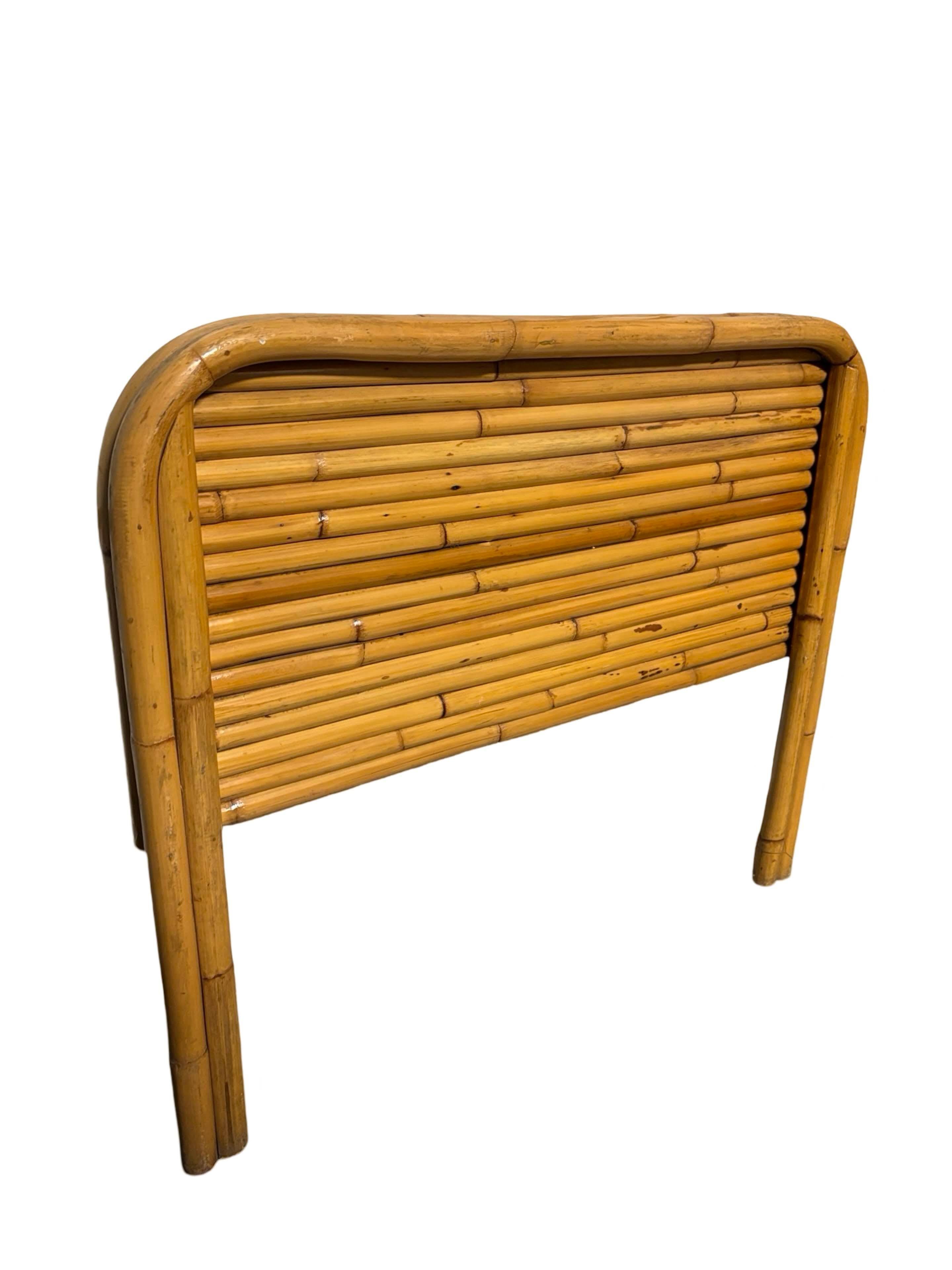 Sconosciuto Gemelli in rattan impilati in stile Art Deco restaurati  Dimensioni della testata in vendita