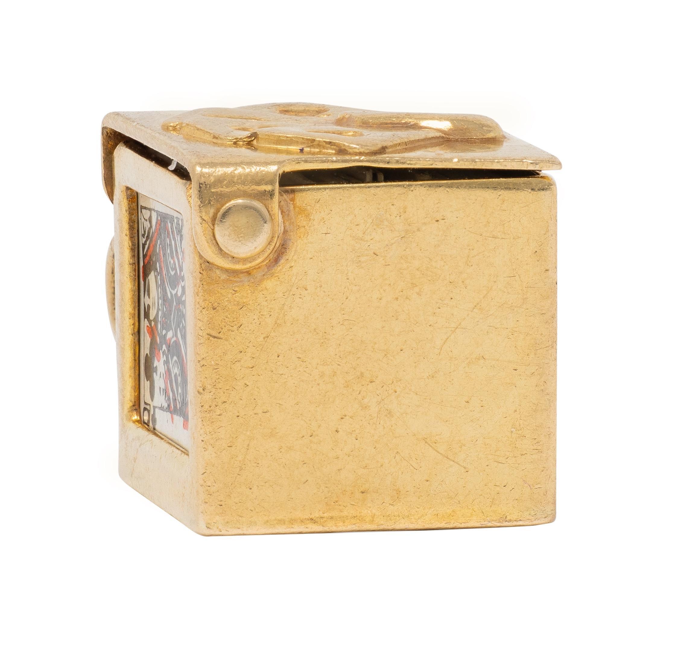 1940's Retro 14 Karat Yellow Gold Vintage Deck Playing Cards Pendant Charm For Sale 2