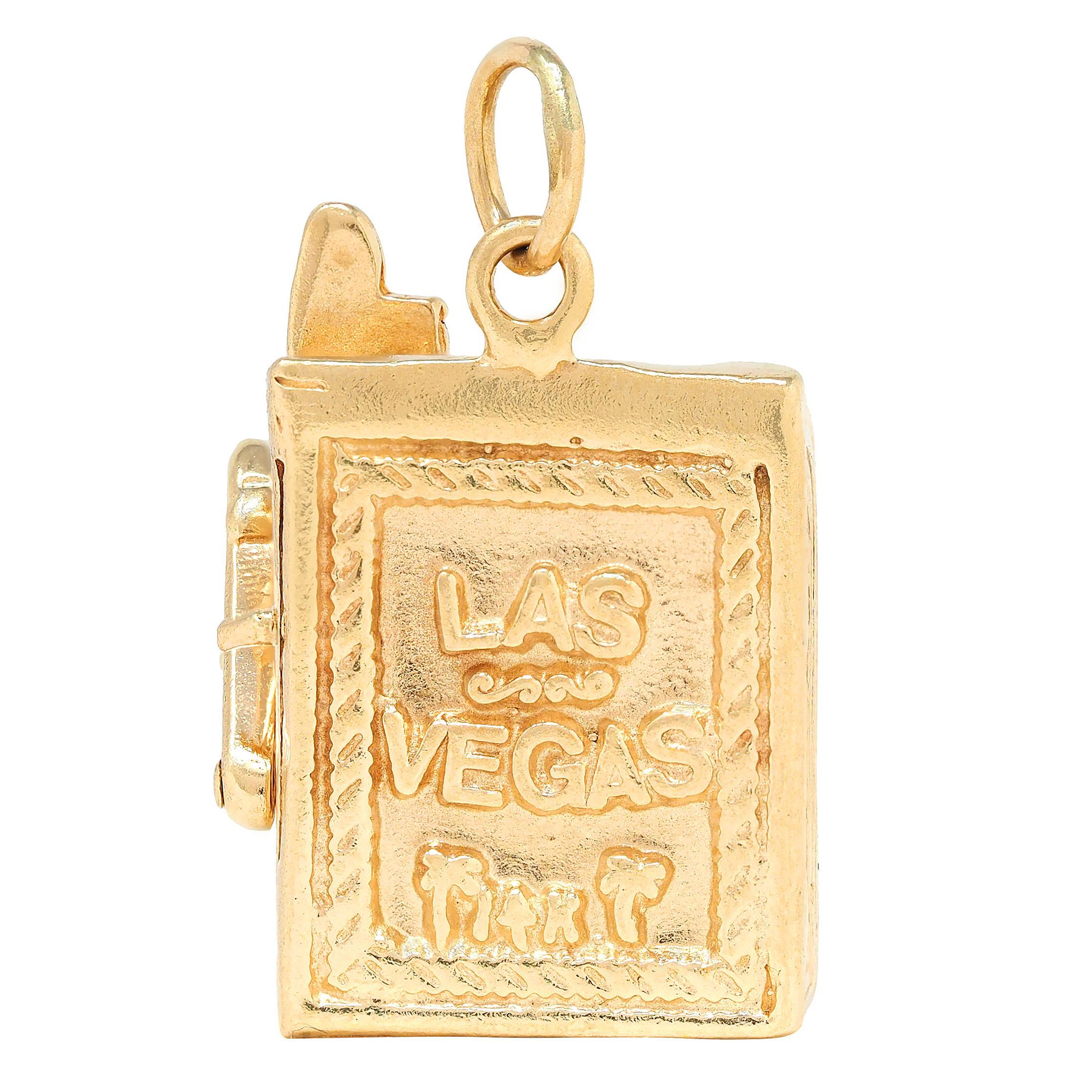1940's Retro 14 Karat Yellow Gold Vintage Liberty Bell Slot Machine Charm For Sale 1