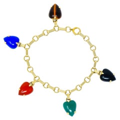 1940s Retro Agate 14 Karat Gold Heart Charm Bracelet