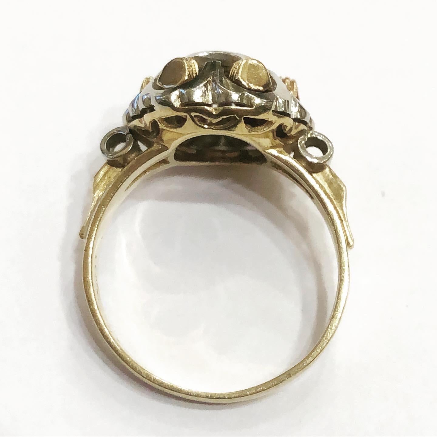 Ring in 18 karat yellow and white gold. 
Superb tank ring, linear and geometrical design typical for this period.
Circa 1935-1940
Brilliant diamond cut.
Total approximate weight of the diamond: 0.2 carat.
Total weight of the jewel: 3.14 g.
US Ring