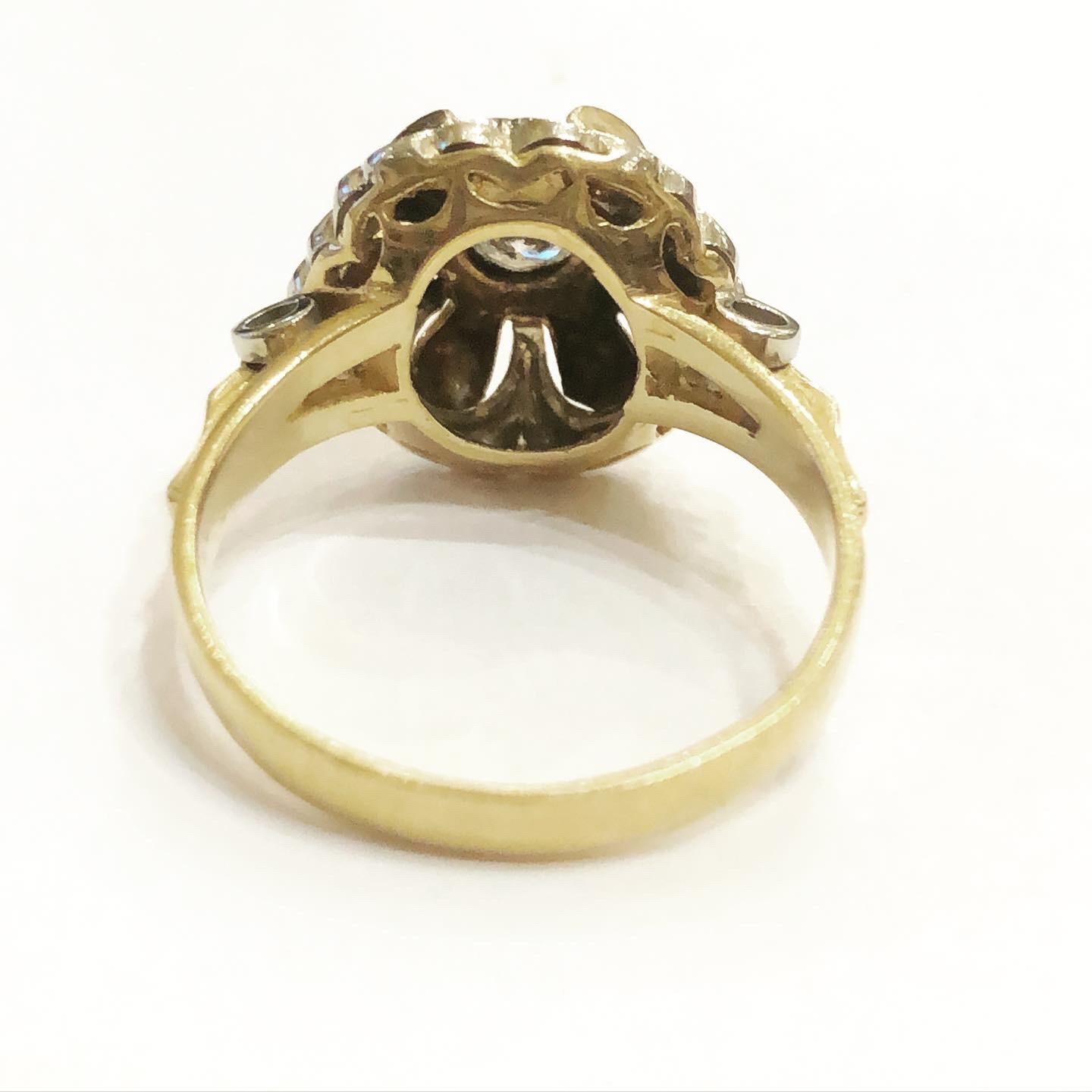 1940s Retro Diamond 18k Yellow and White Gold Tank Cocktail Ring In Good Condition For Sale In Pamplona, Navarra