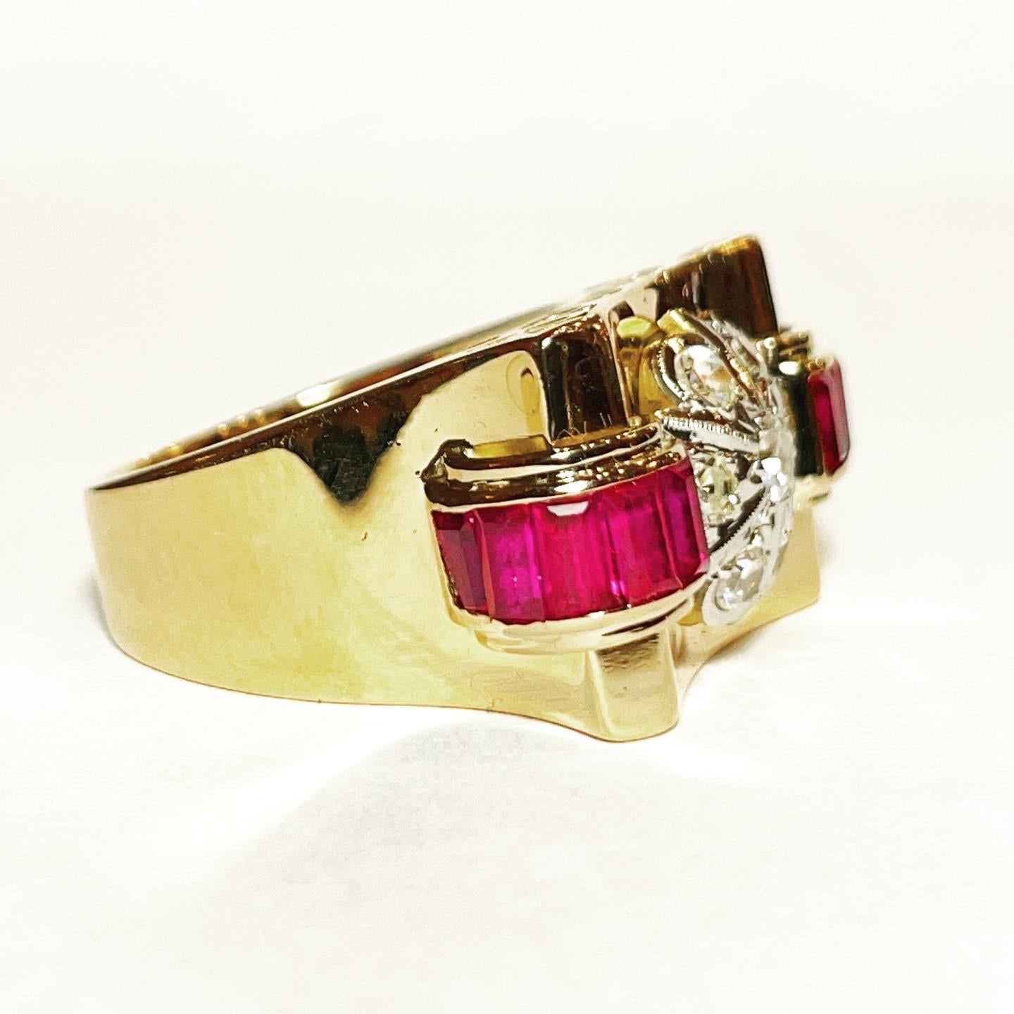 Superb tank ring, linear and geometrical design typical for this period.
Ring in 18 karat yellow  gold, diamonds and rubies.
Circa 1935-1940
Brilliant diamond cut and calibrated cut rubys.
Total approximate weight of the diamonds:  0,45 carat.
Total