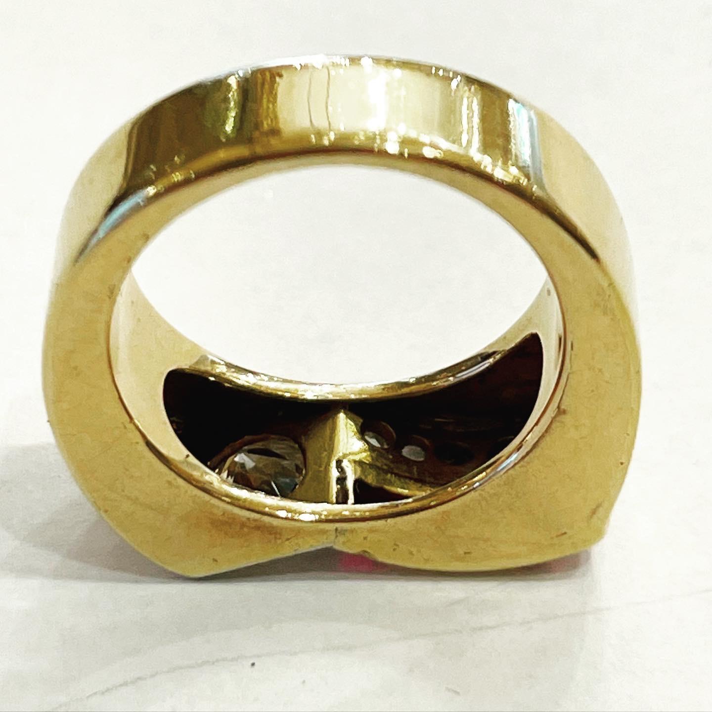 Women's or Men's 1940s Retro Diamond Rubies 18 Karat Yellow Gold Tank Pinky Cocktail Ring