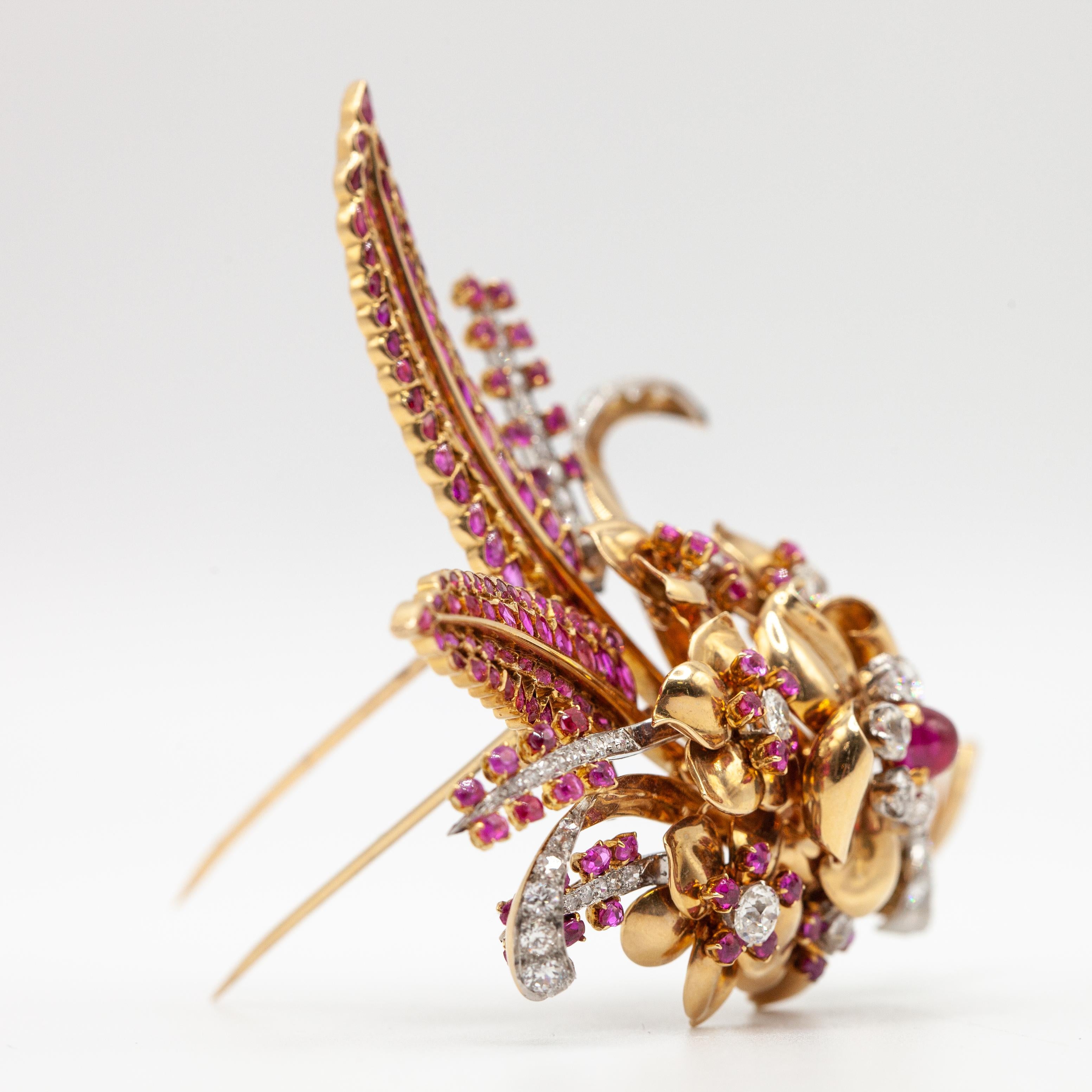 Retro French 18K and Platinum Diamond Ruby Flower Fur Clip c. 1940s For Sale 1