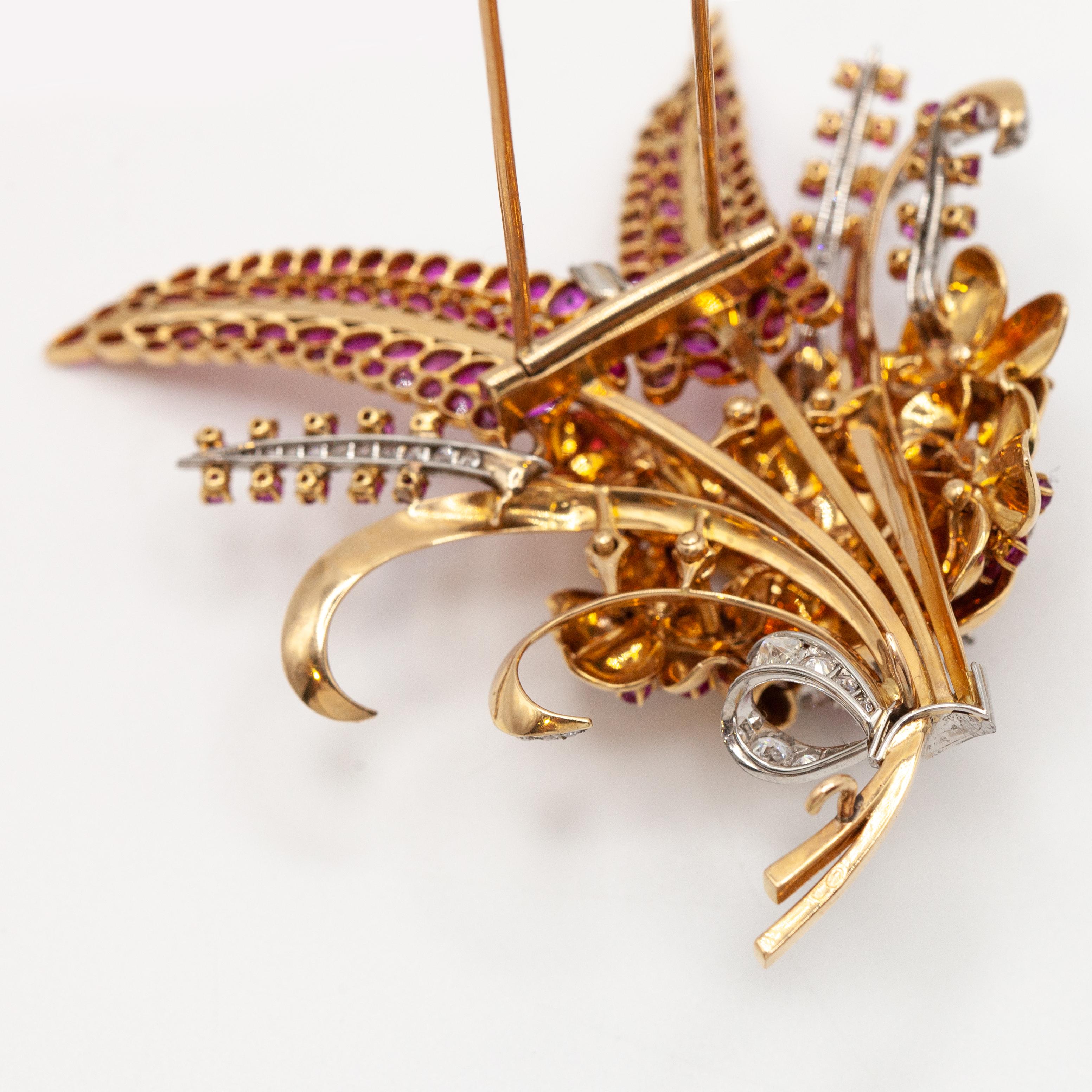 Retro French 18K and Platinum Diamond Ruby Flower Fur Clip c. 1940s For Sale 4
