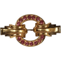 1940s Retro Gold-Tone Circular Brooch with Pink Rhinestones and Ribbon Motif