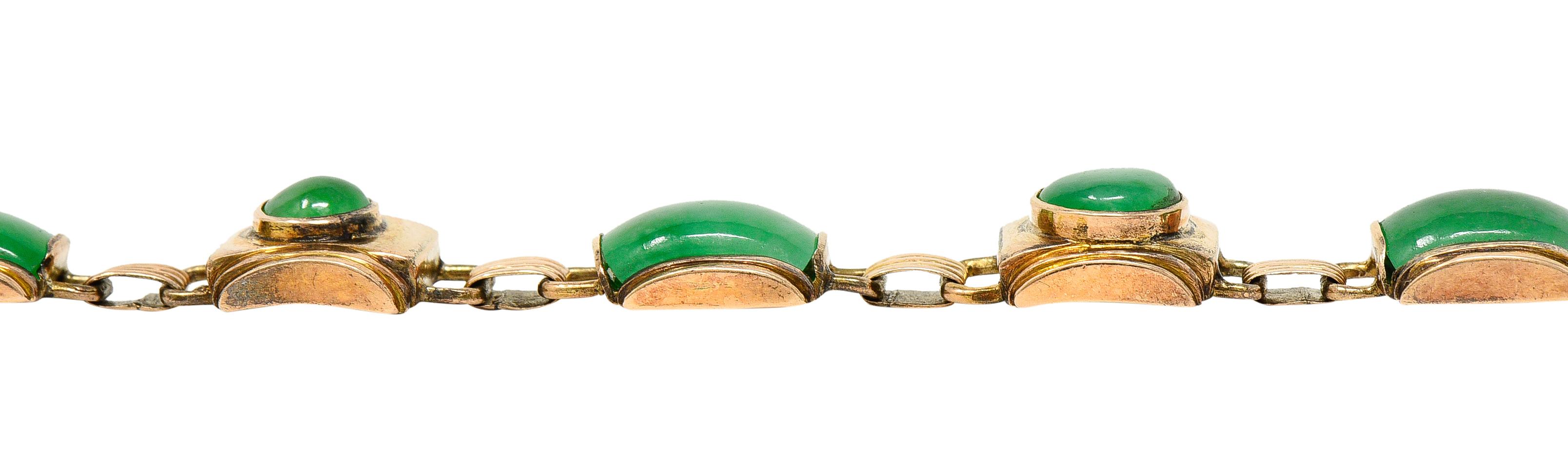 1940's Retro Jadeite Jade Cabochon 14 Karat Yellow Gold Vintage Link Bracelet GI For Sale 3