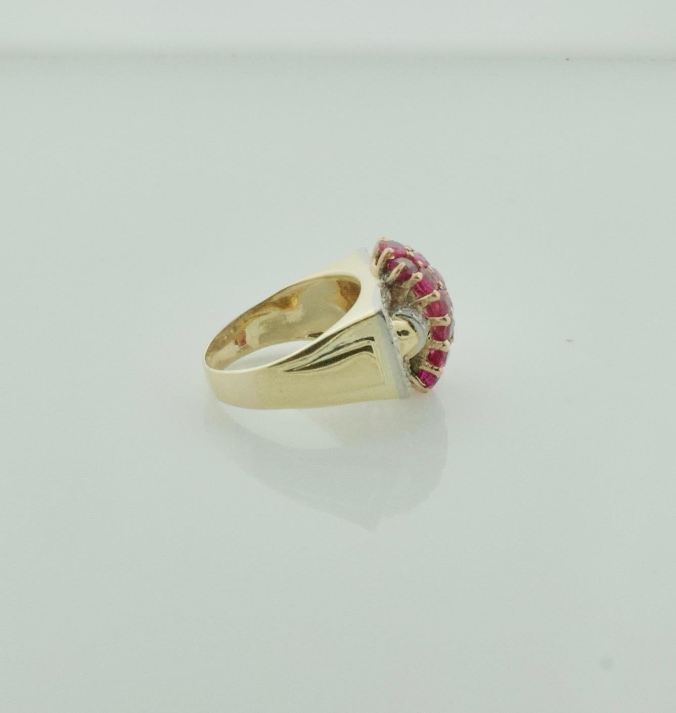 Round Cut 1940s Retro Ruby and Diamond Ring in Yellow Gold and Palladium For Sale