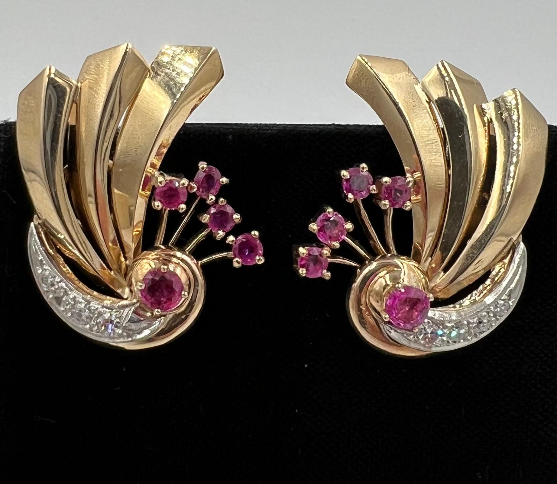 Orecchini retrò anni '40 in oro 14k con diamante e rubino per orecchie forate in vendita 9