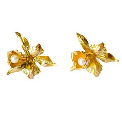 1940s Retro with Baroque Pearls 18k yellow Gold Earrings