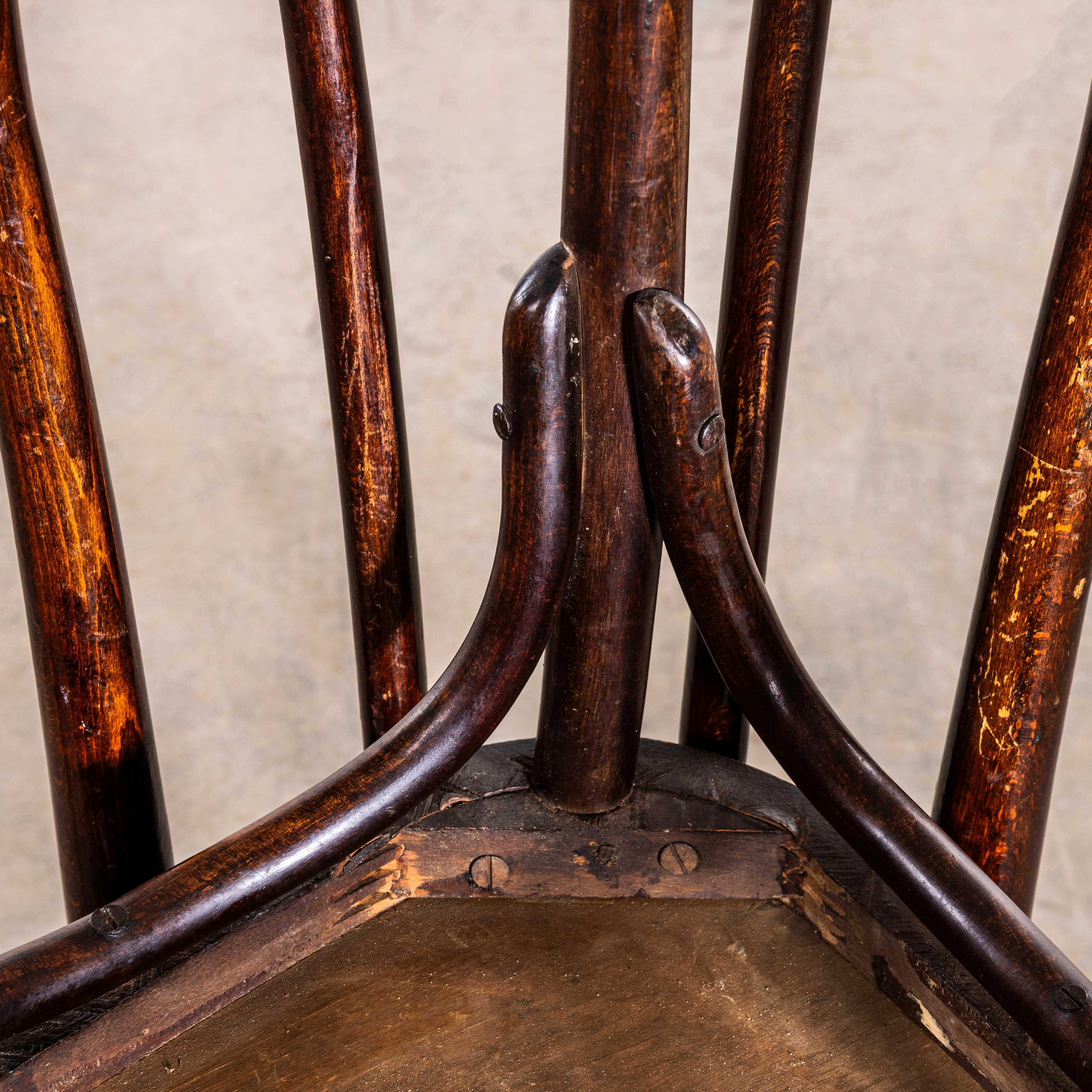 1940's Rich Dark Fischel Bentwood Dining Chairs - Set von sechs im Angebot 4