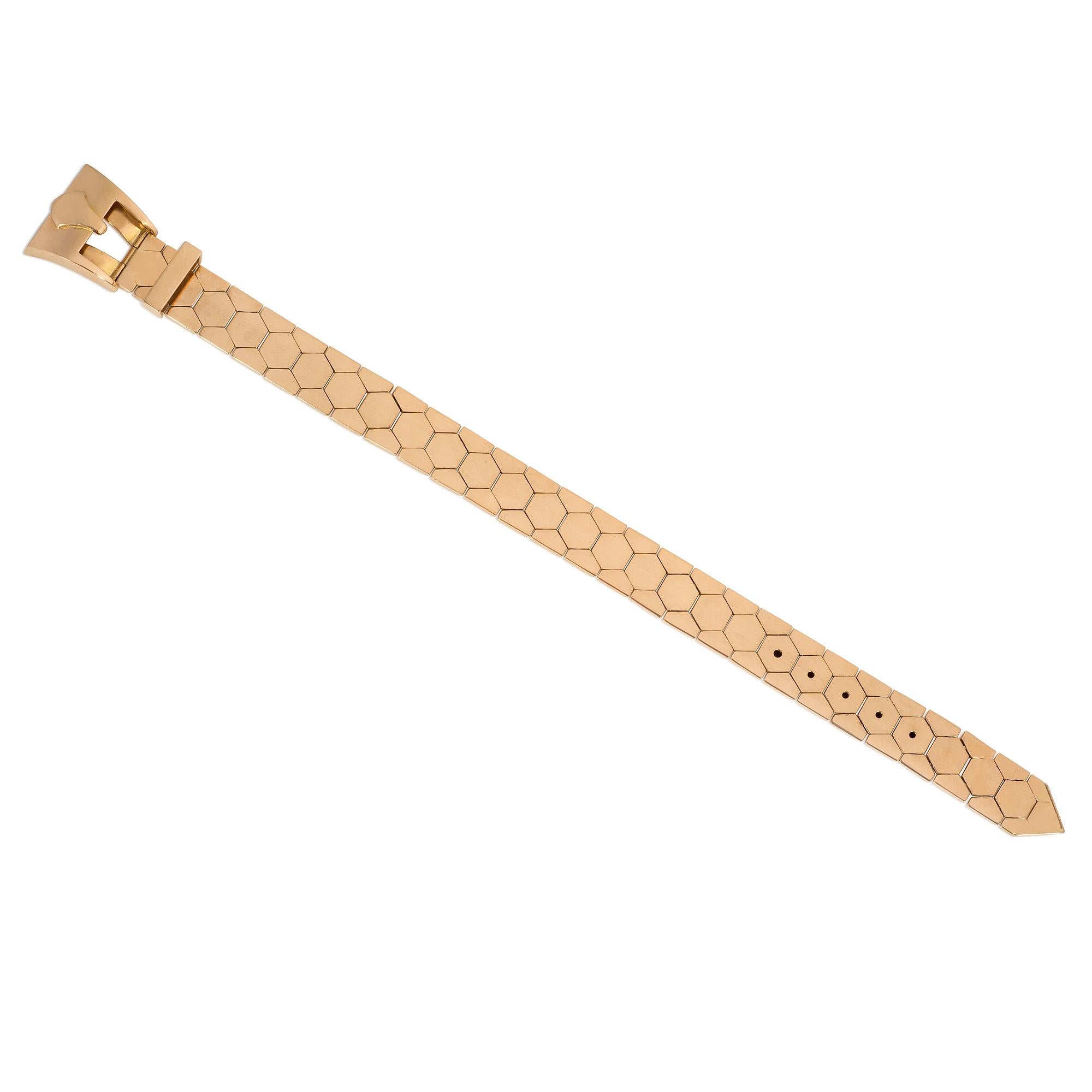Pulsera Retro de eslabones hexagonales con cierre de hebilla ajustable, en oro rosa de 18 quilates. 
Ajustable en longitud de 6,5