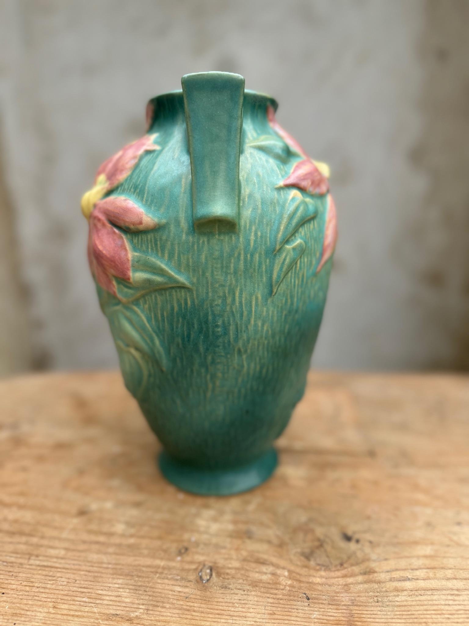 American 1940s Roseville pottery vase - Clematis pattern