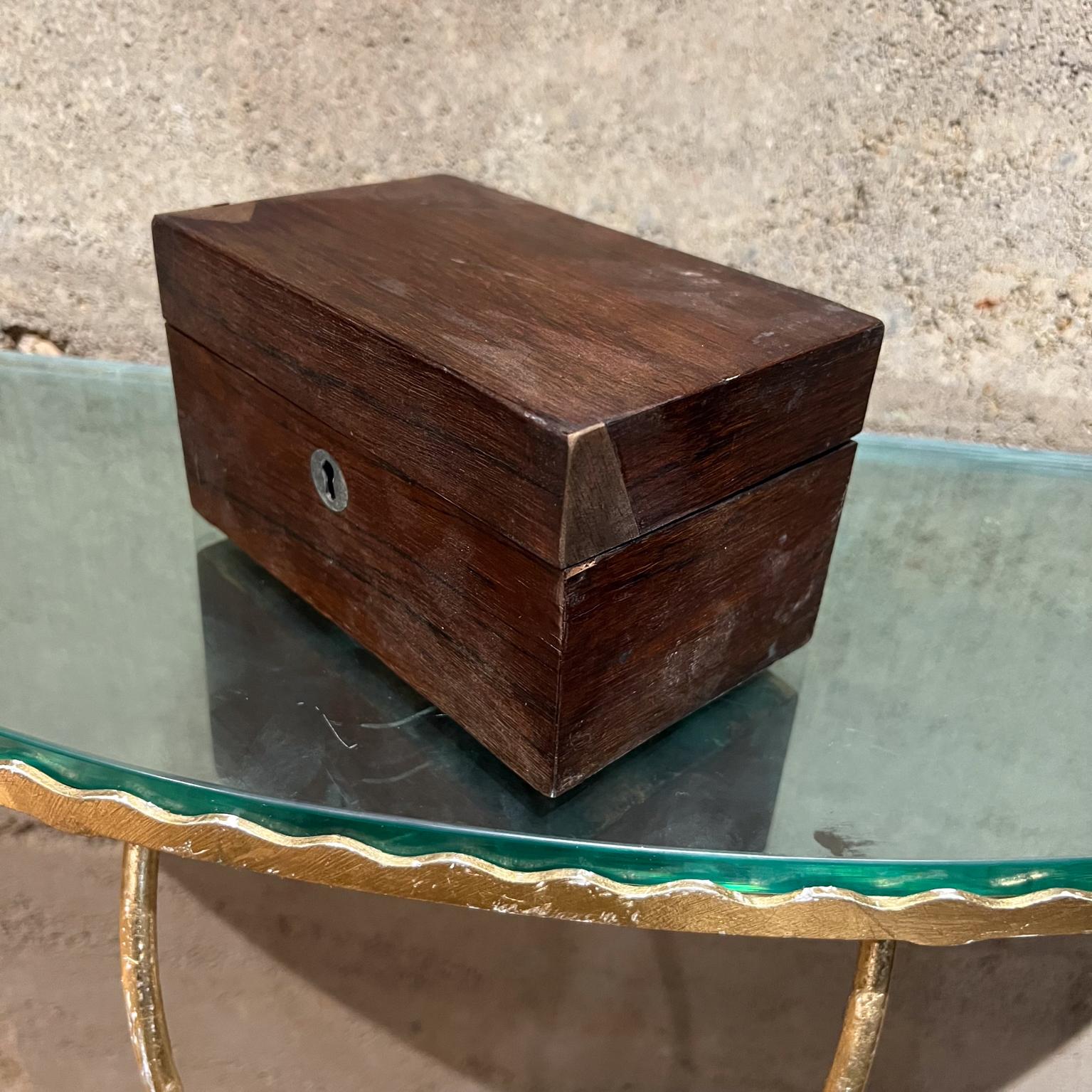 Mid-20th Century 1940s Rosewood Box Partitioned Interior Clean Modern For Sale
