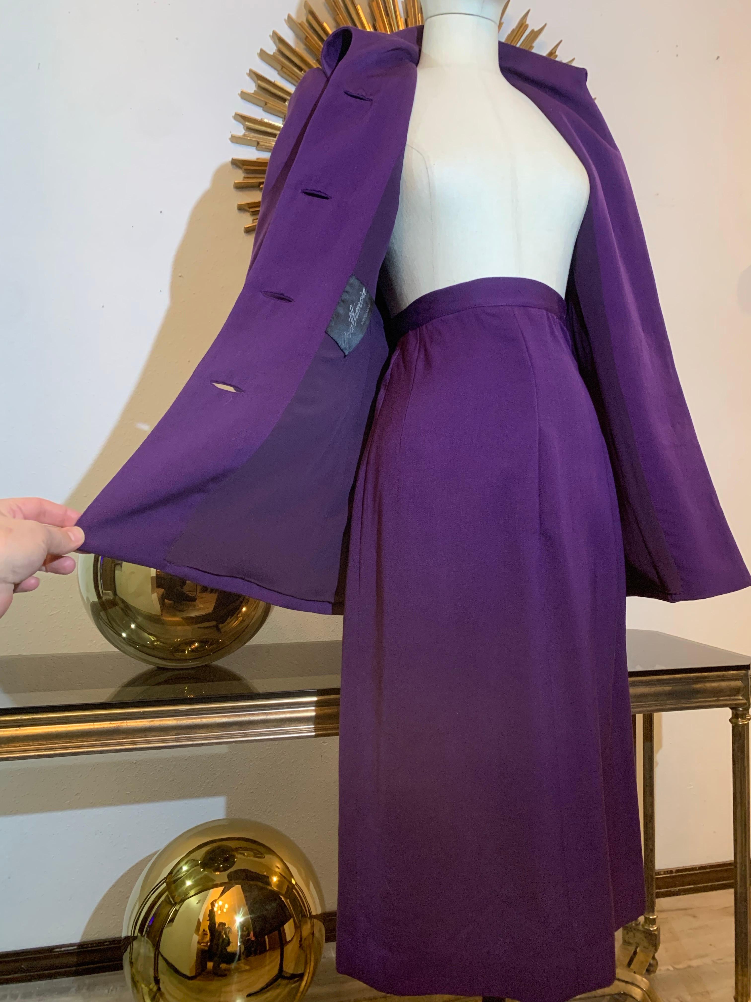1940s Royal Purple Wool Gabardine Skirt Suit w Nipped Waist & Huge Pockets For Sale 7