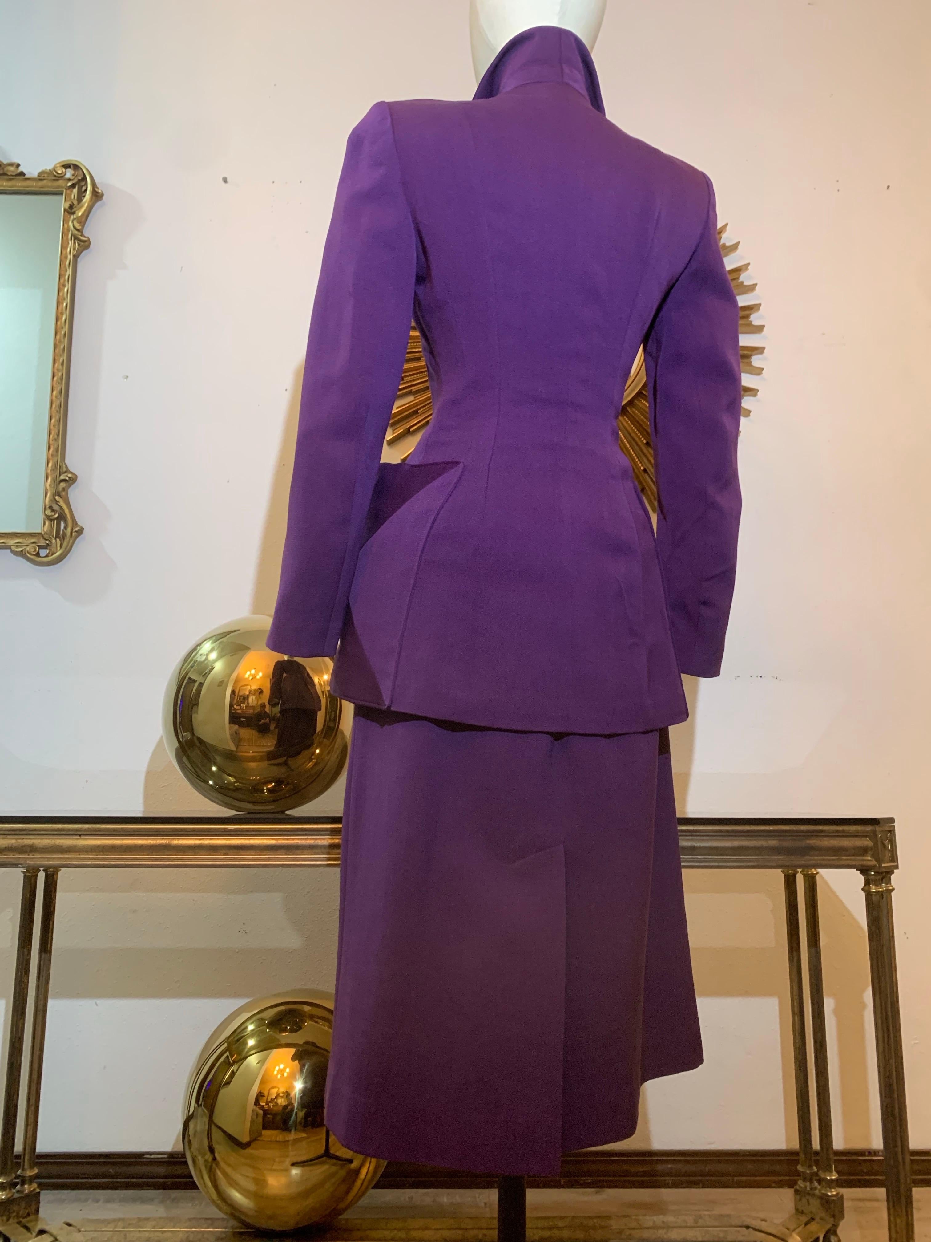 1940s Royal Purple Wool Gabardine Skirt Suit w Nipped Waist & Huge Pockets For Sale 2
