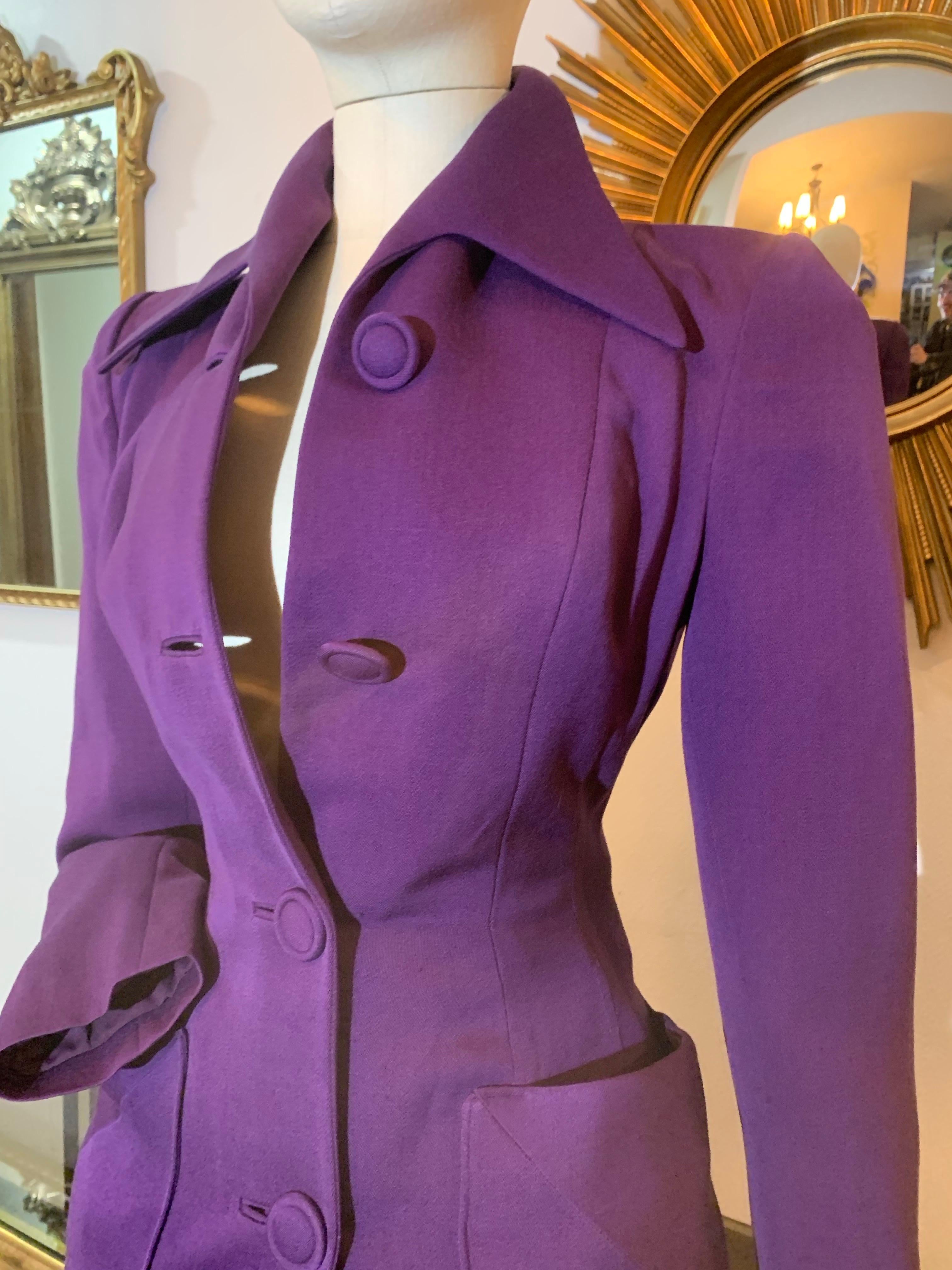 1940s Royal Purple Wool Gabardine Skirt Suit w Nipped Waist & Huge Pockets For Sale 5