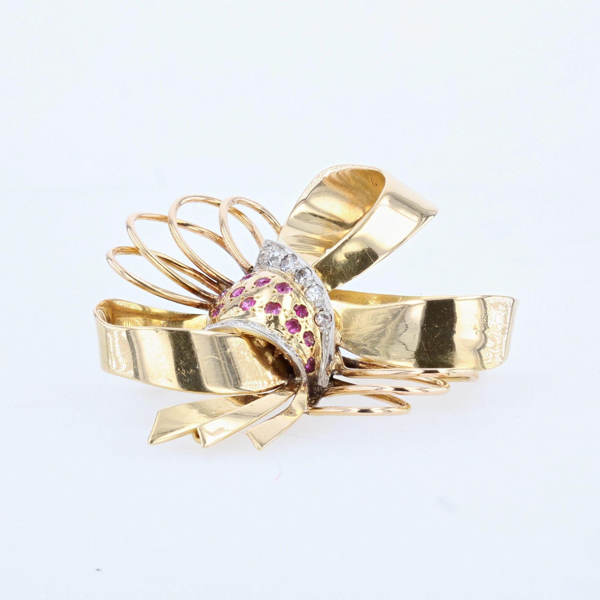 Retro 1940s Ruby Diamonds 18 Karat Yellow Gold Knot Brooch For Sale