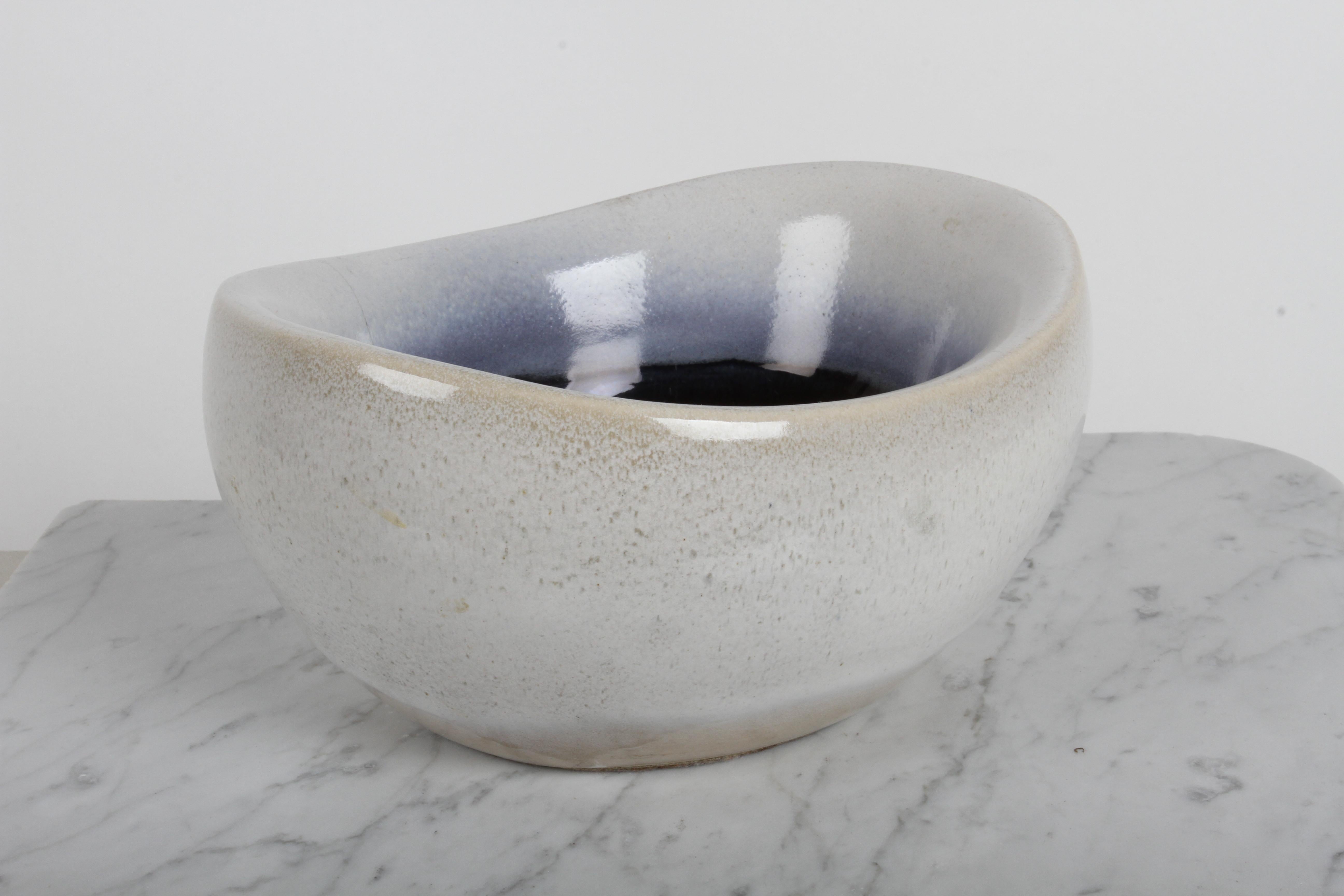 American 1940s Russel Wright for Bauer Art Pottery - Large Oval Light Gray & Blue Bowl