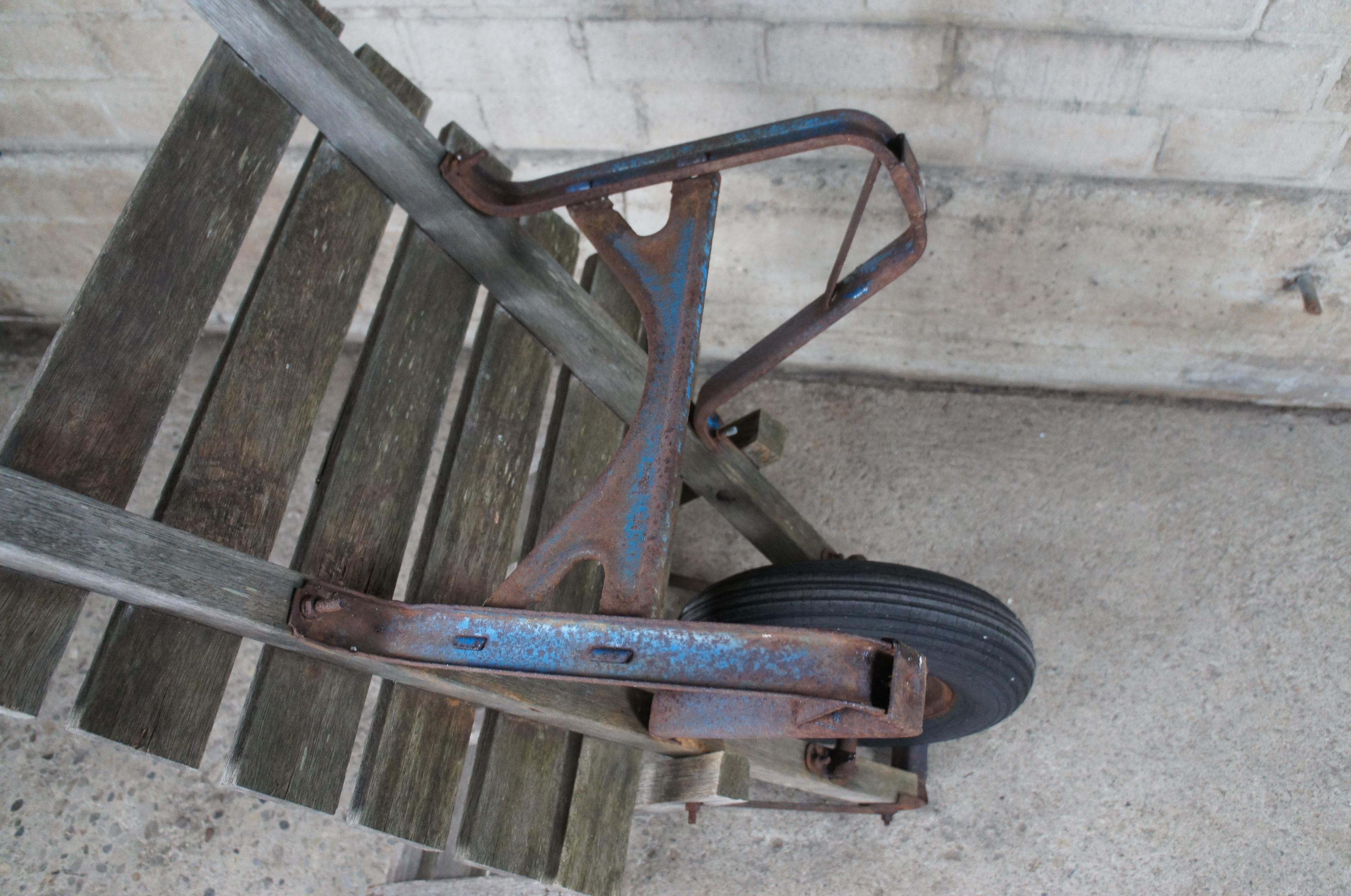 1940s Rustique Primitive Farmhouse Flat-Bed Hay Bricks Block Tile Wheelbarrow (Brouette) en vente 4