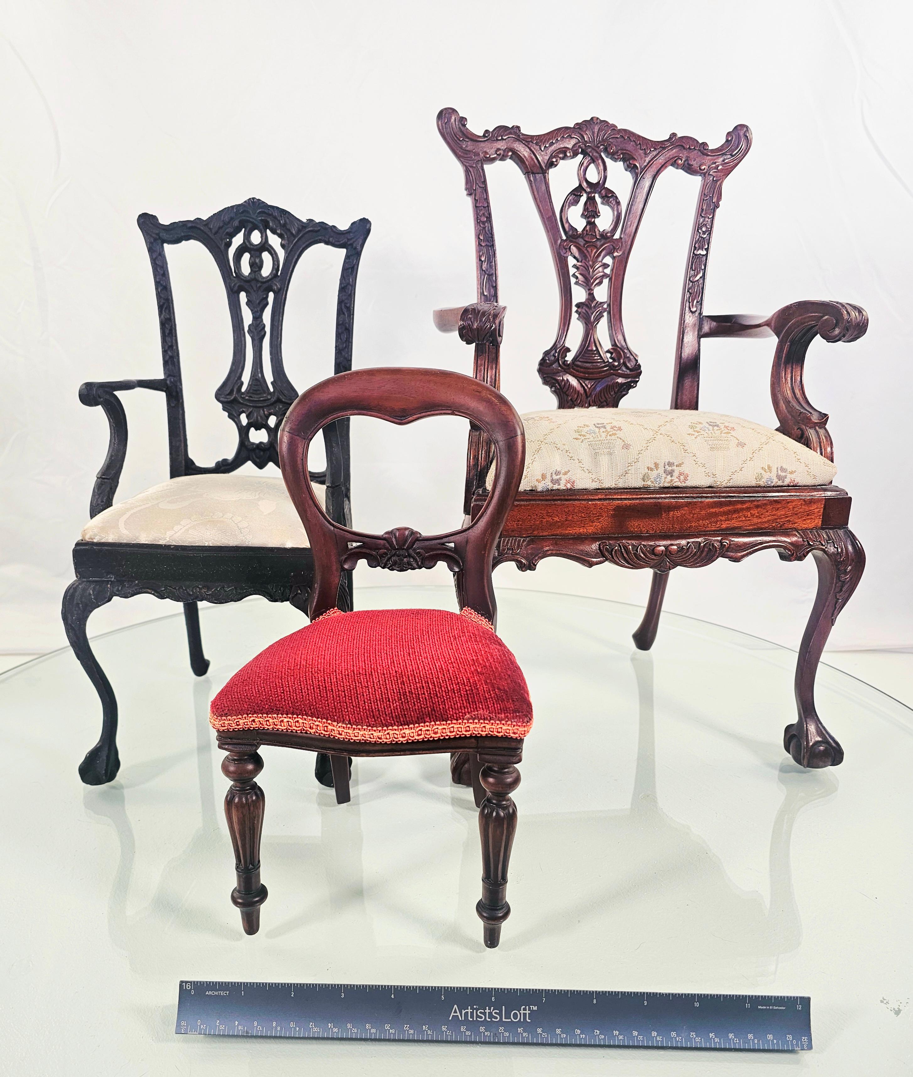 Chaise Chippendale des années 1940, échantillon de vendeur en vente 14