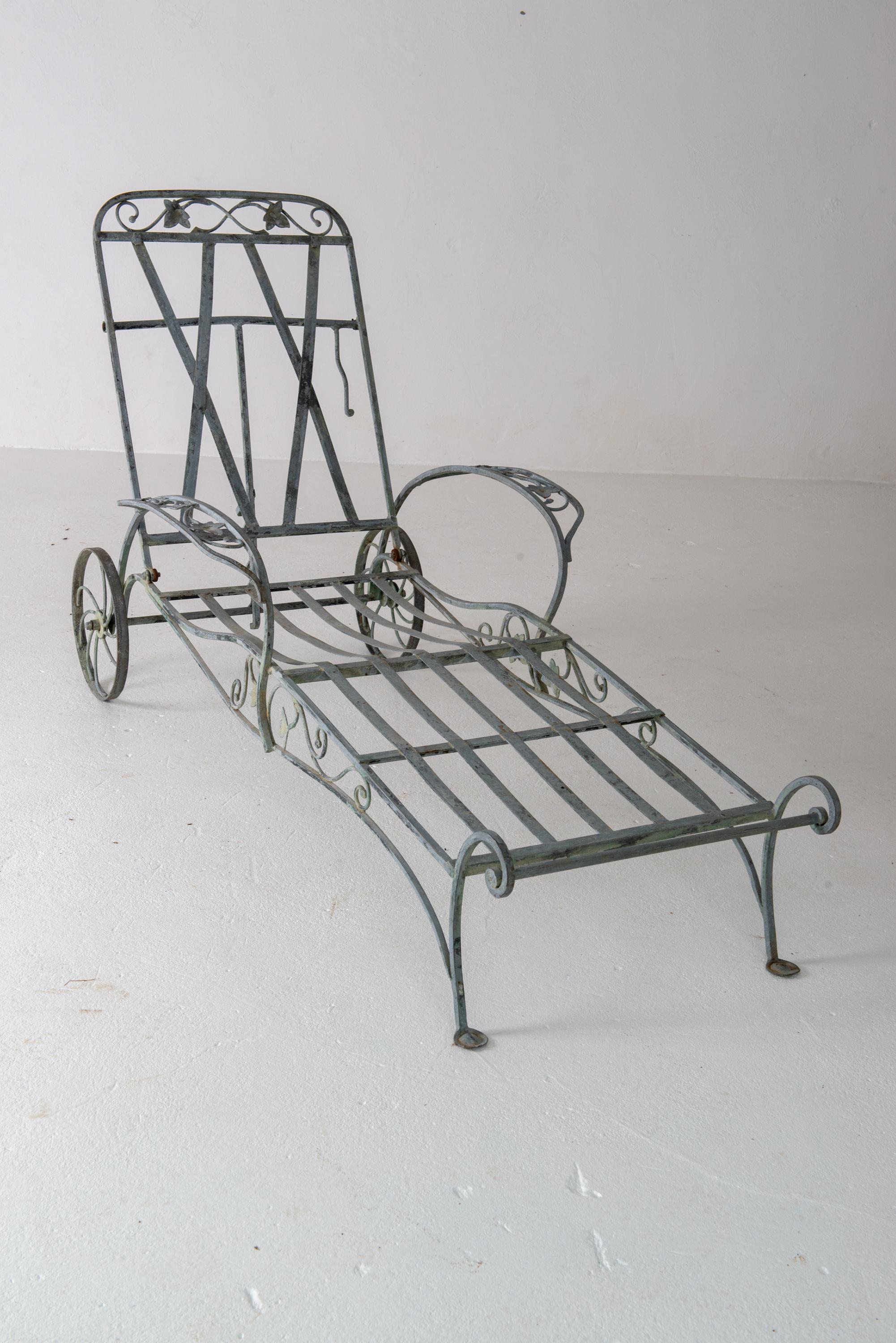 1940s Salterini Wrought Iron Chaise Lounge For Sale 7