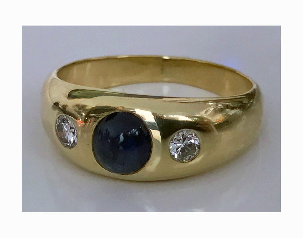 1940s Sapphire and Diamond Cabochon Ring In Good Condition In Toronto, Ontario