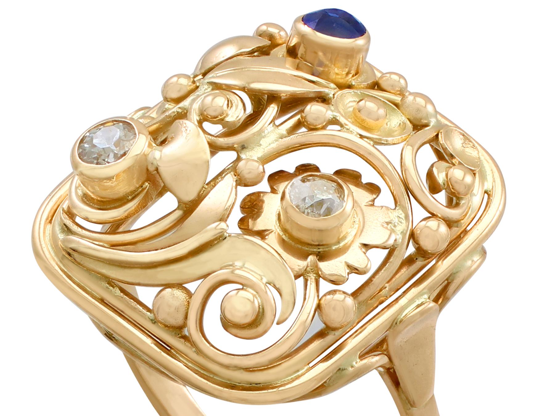 Round Cut 1940s Sapphire and Diamond Yellow Gold Cocktail Ring For Sale