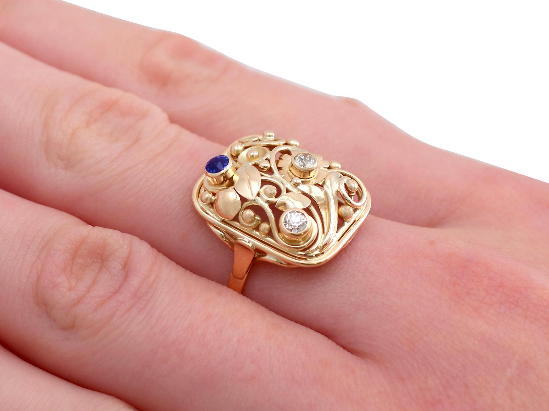 1940s Sapphire and Diamond Yellow Gold Cocktail Ring For Sale 2