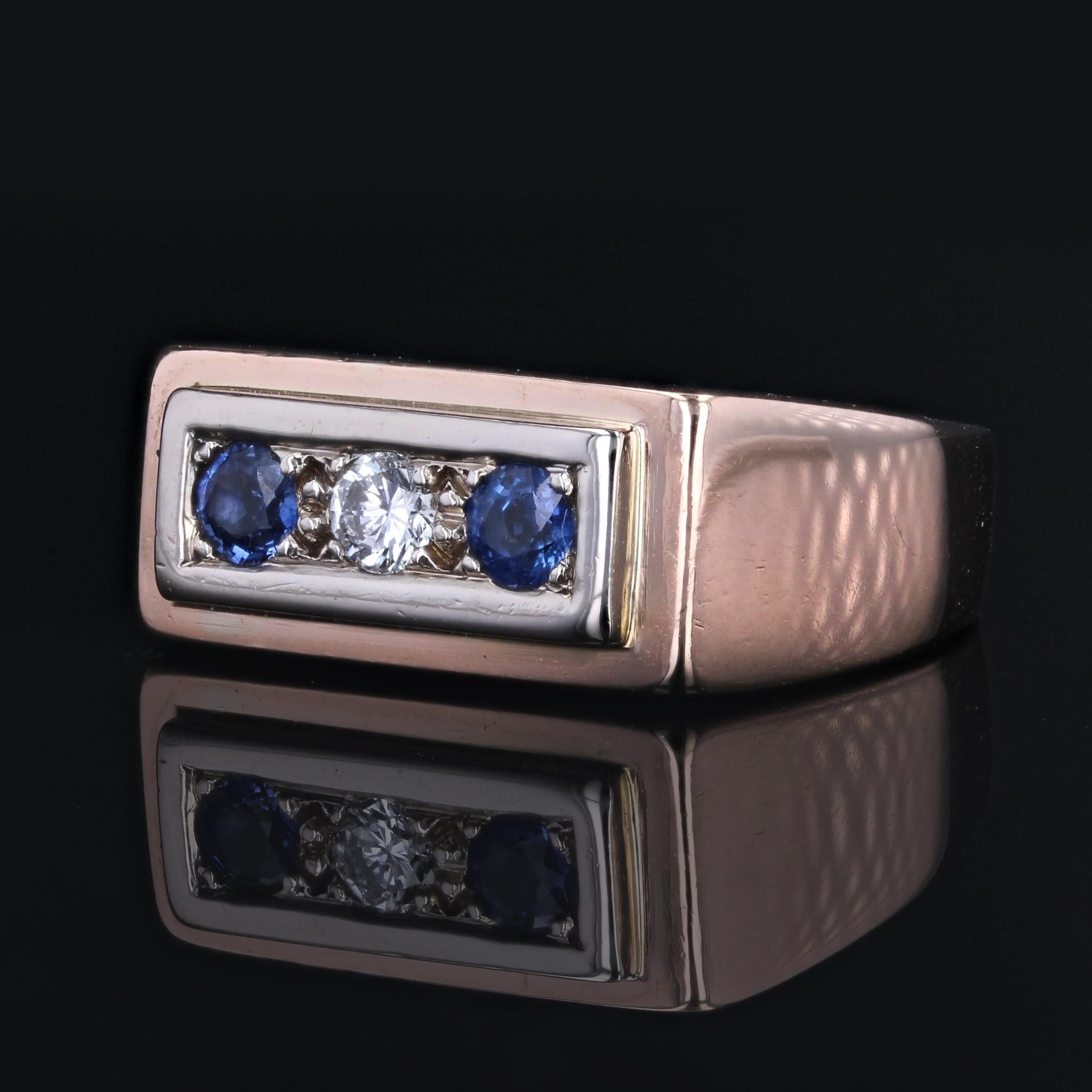 1940s Sapphire Diamond 18 Karat Rose Gold Tank Signet Ring In Good Condition For Sale In Poitiers, FR