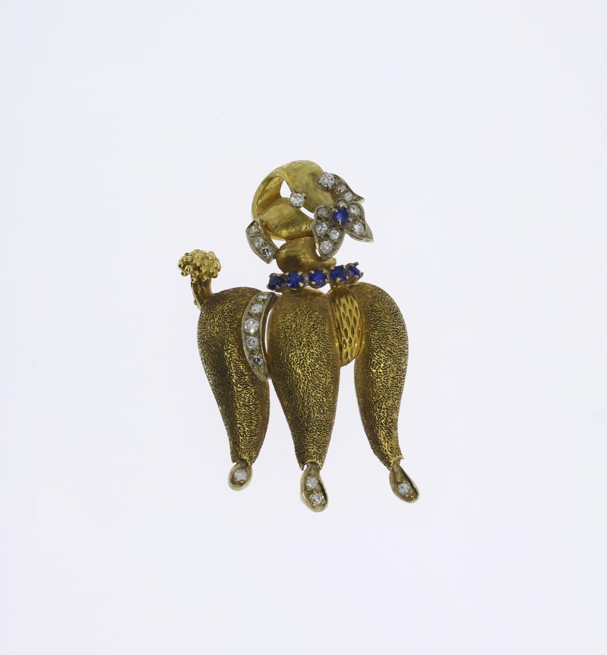 1940s Sapphire Diamond Gold Poodle Brooch In Excellent Condition For Sale In Berlin, DE