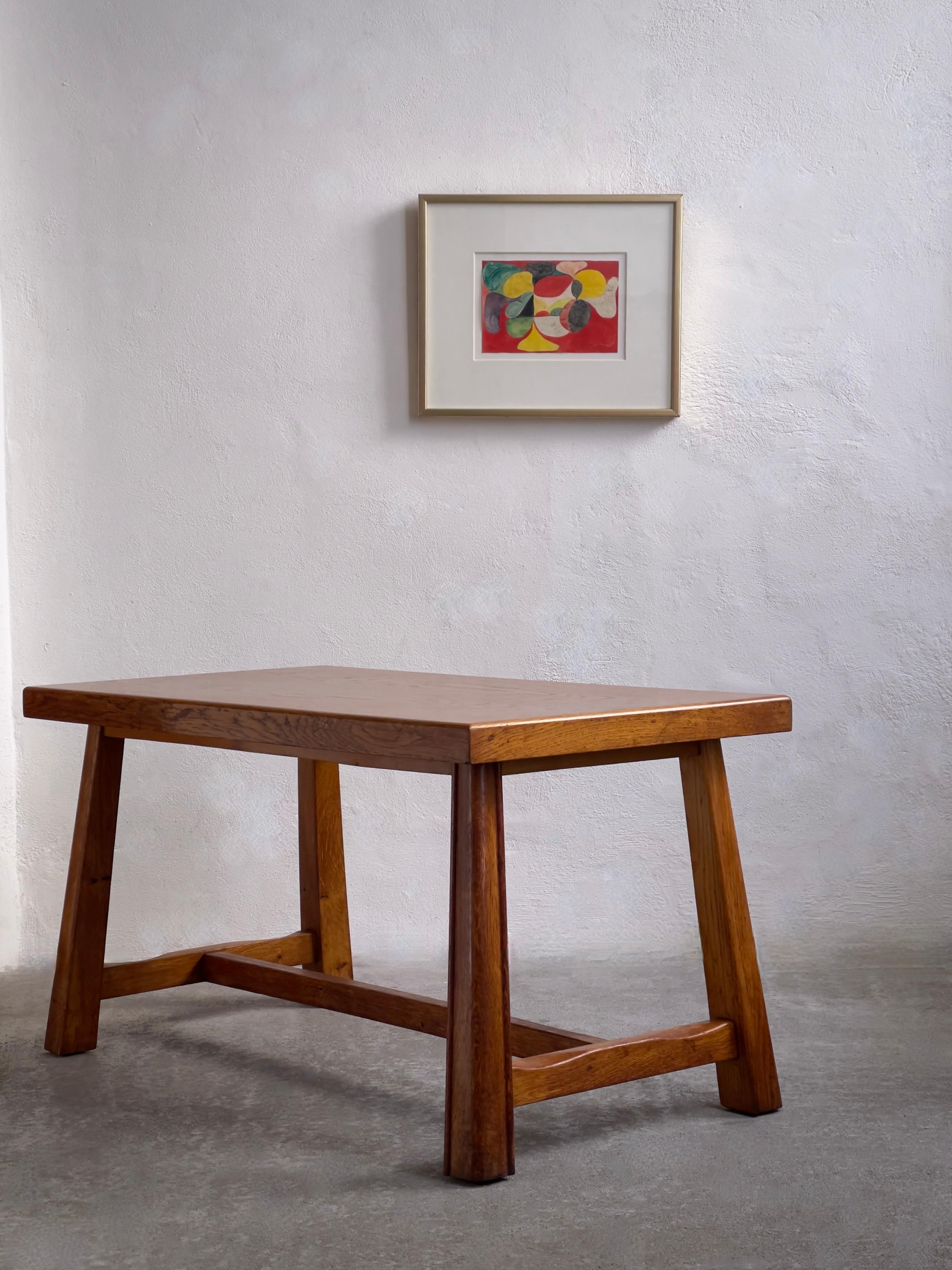 1940s Scandinavian Cabinet Maker, Coffee Table in elegant patinated Oak  For Sale 9