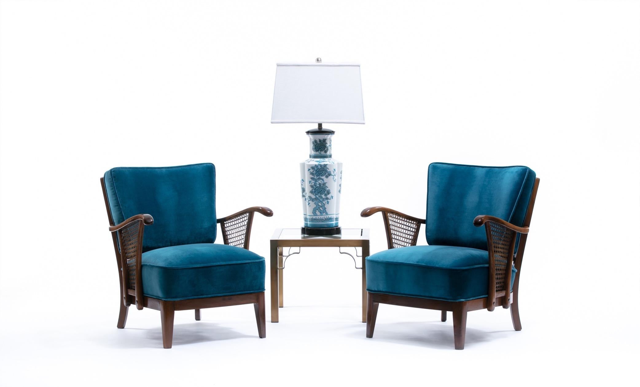 Pair of Scandinavian Lounge Chairs Attributed to Soren Hansen for Fritz Hansen 2