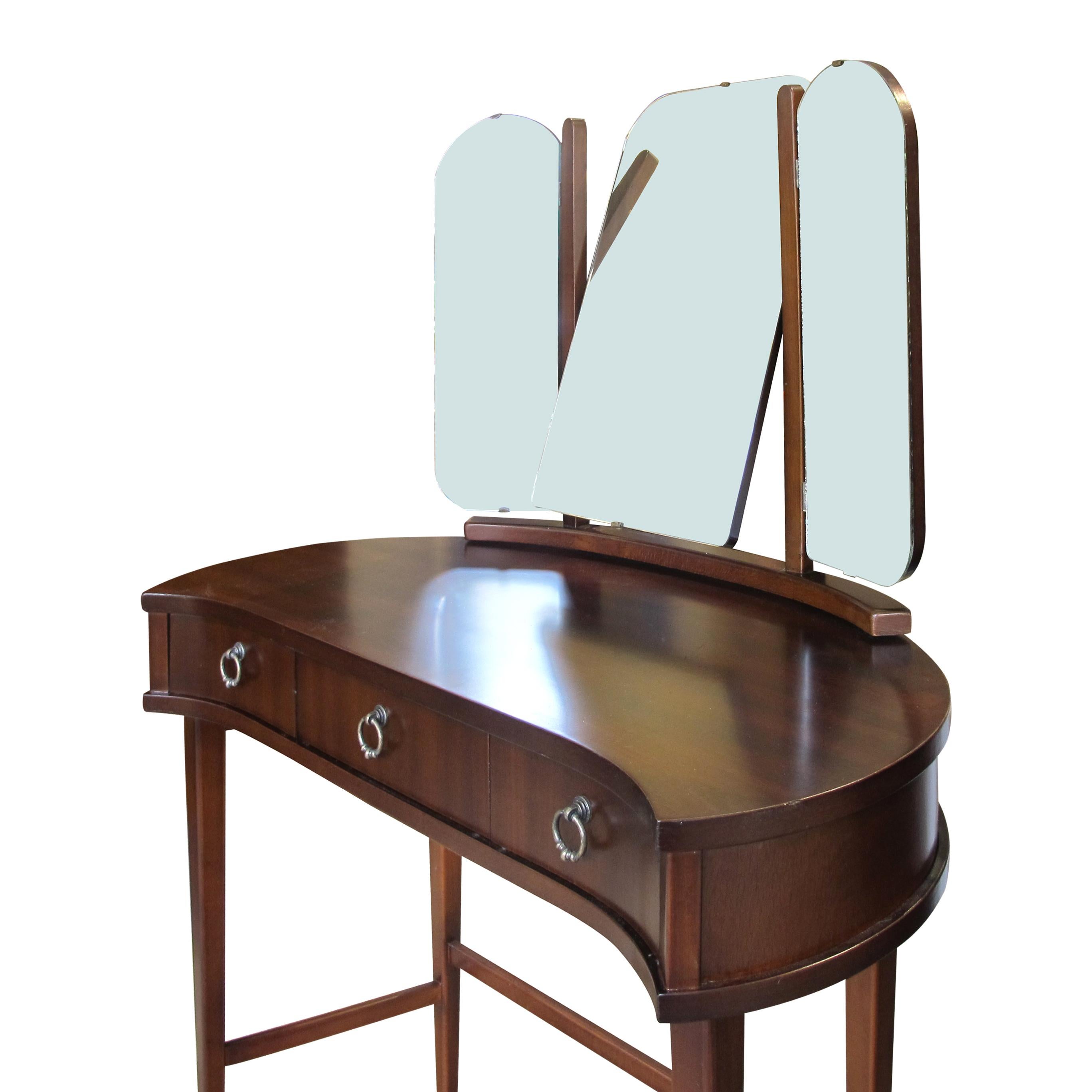 1940S Scandinavian Vanity Dressing Table With Its Triptych Mirror For Sale 2