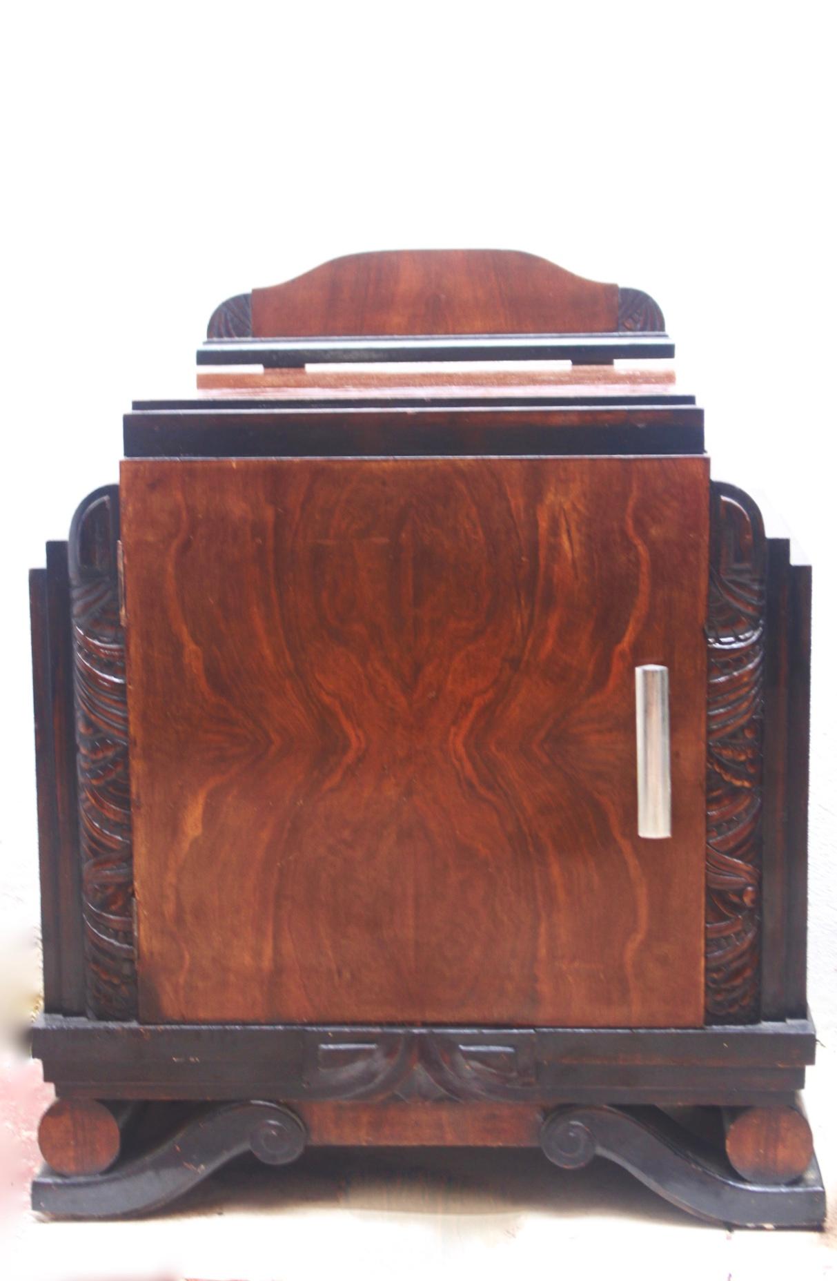 Art Deco walnut and walnut veneer nightstands with nickel knobs, Spain, circa 1940s.
  