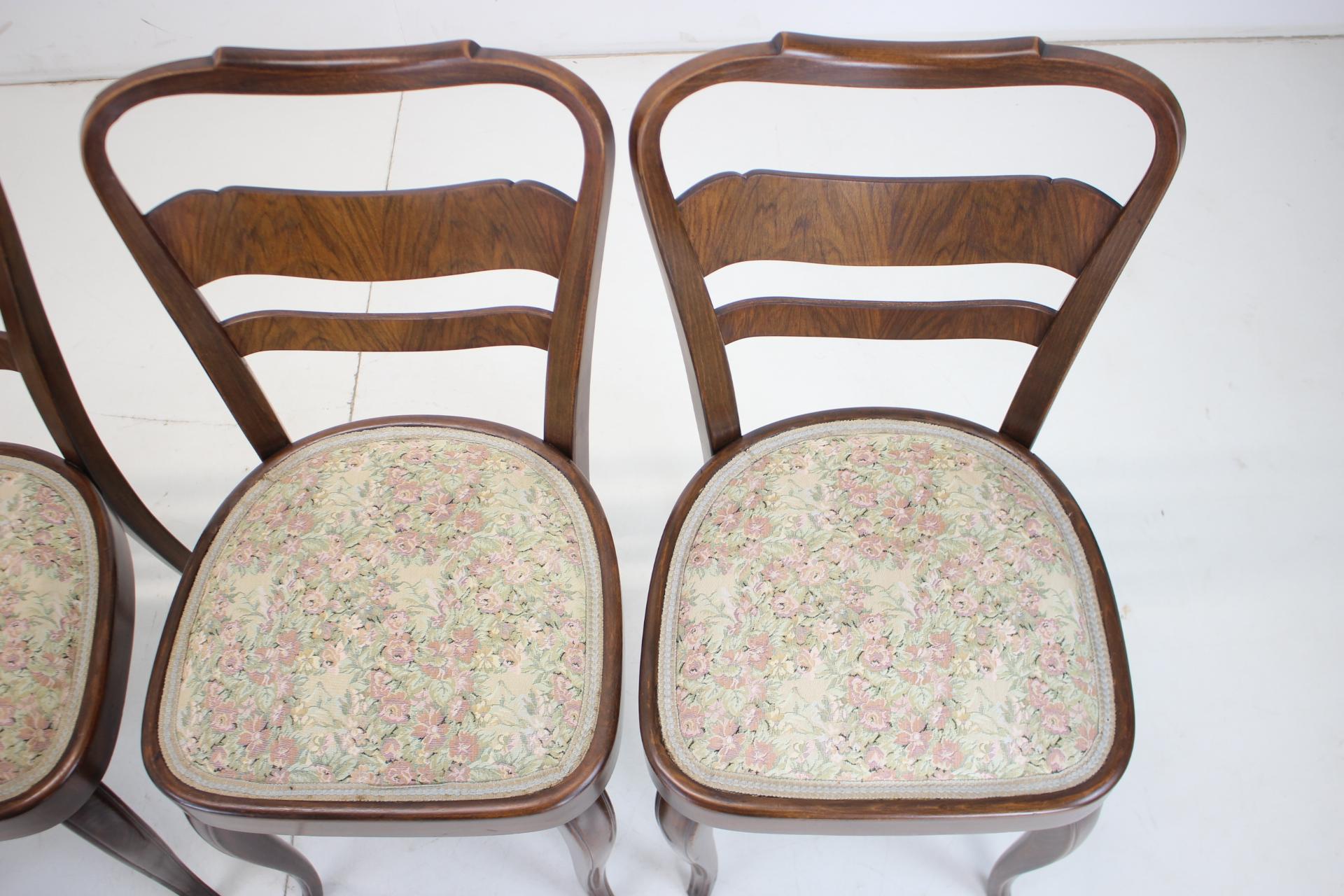 1940s Set of 4 Dining Chairs, Czechoslovakia In Good Condition For Sale In Praha, CZ