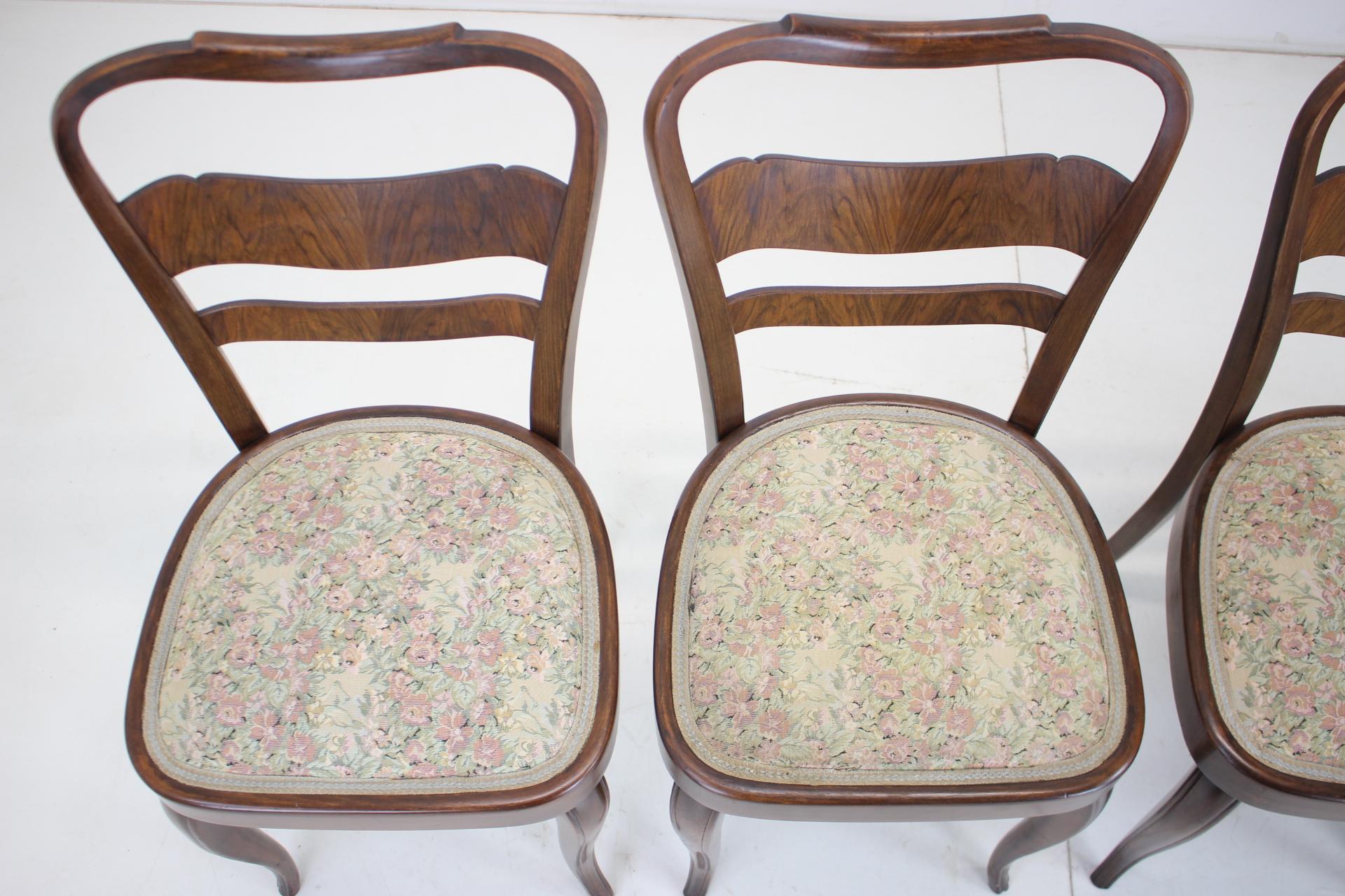 Mid-20th Century 1940s Set of 4 Dining Chairs, Czechoslovakia For Sale